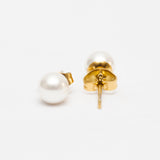 Boucle d'oreille Acier tendance - Avec un diamètre de la perle = 6 mm Boucle d'oreille Acier tendance - Avec un diamètre de la perle = 6 mm