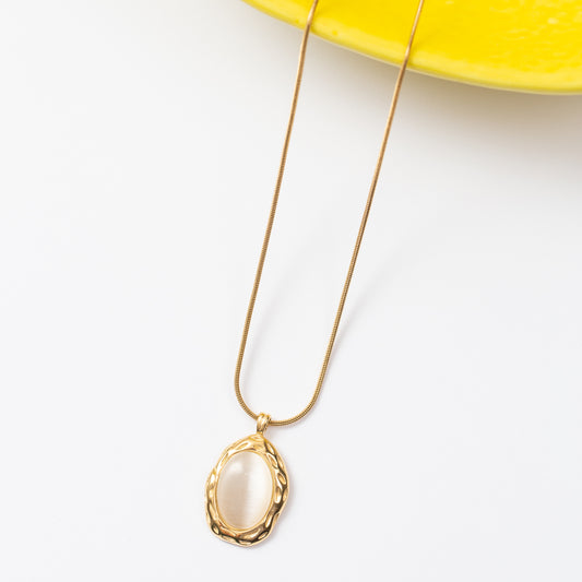 Collier en acier tendance