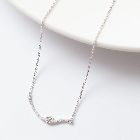 Collier en Argent ā Un Bijou Essentiel pour un Look Chic et Moderne