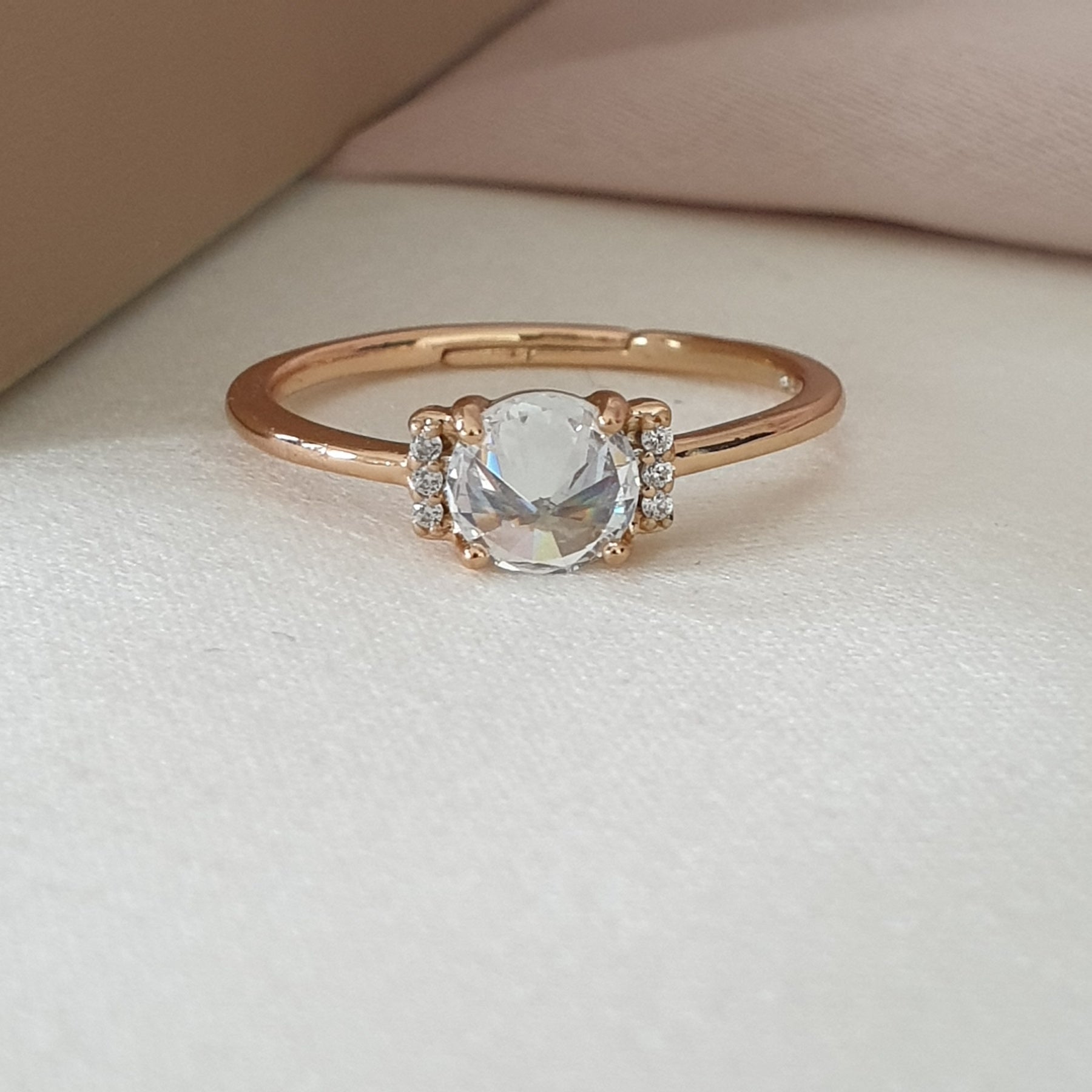 Bague xp tendance Plaqué or pierre en miroir Bague xp tendance Plaqué or pierre en miroir