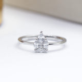 خاتم من الفضة المطلية بالروديوم مضمون ليدوم طويلاً خاتم من الفضة المطلية بالروديوم مضمون ليدوم طويلاً