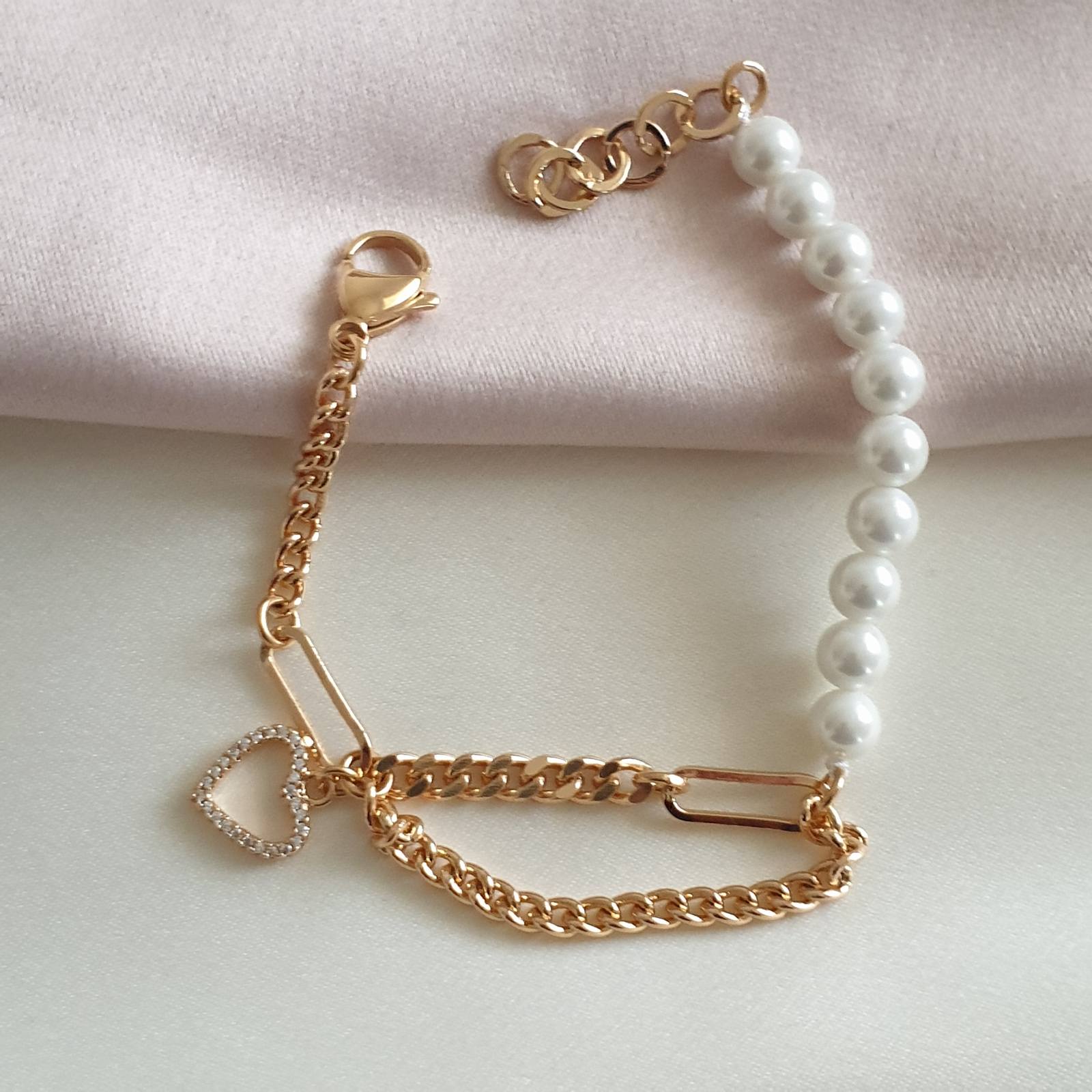 سوار xp عصري مع خرز على شكل قلب صغير ❤ سوار xp عصري مع خرز على شكل قلب صغير ❤