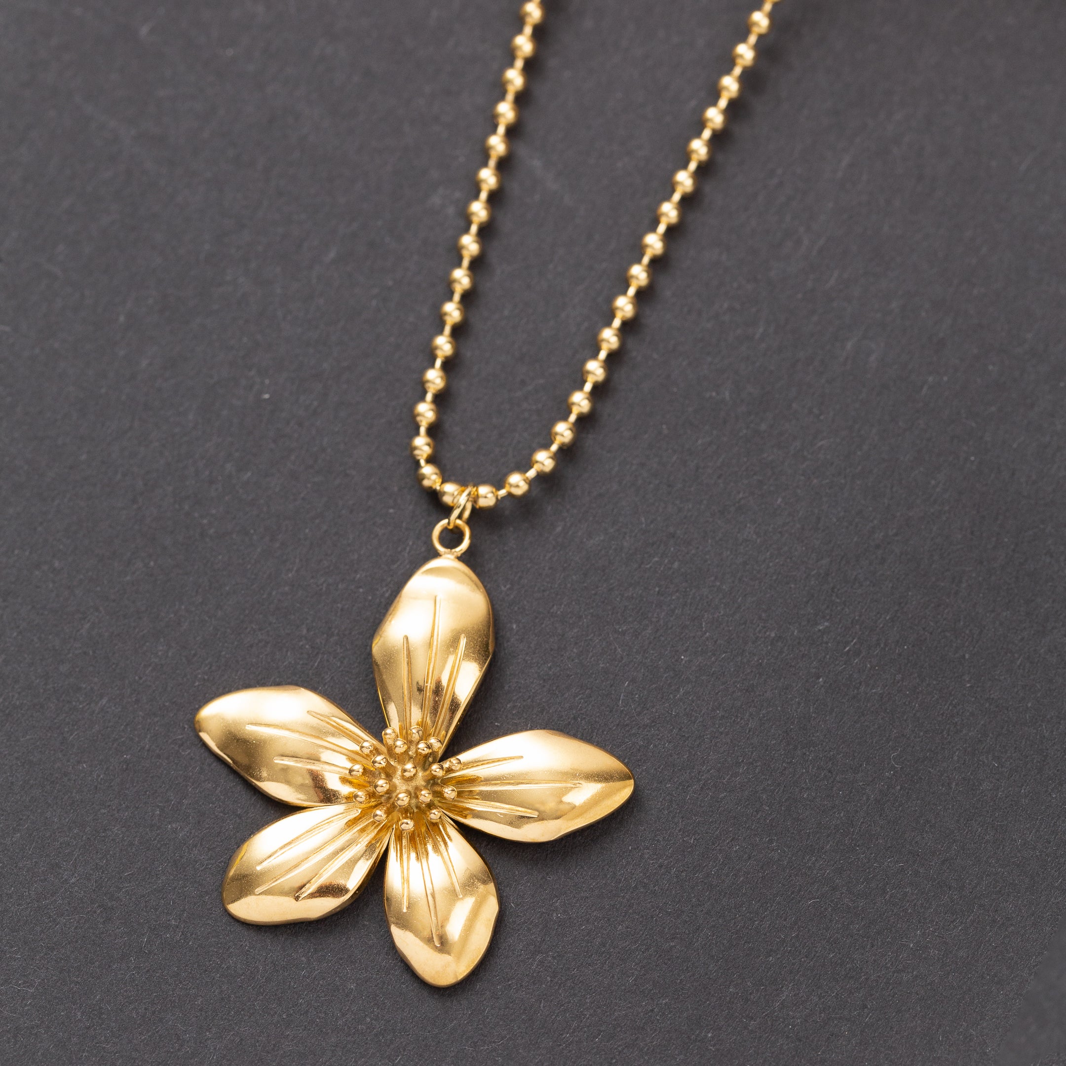 Collier PETAL en acier garanti inoxydable
