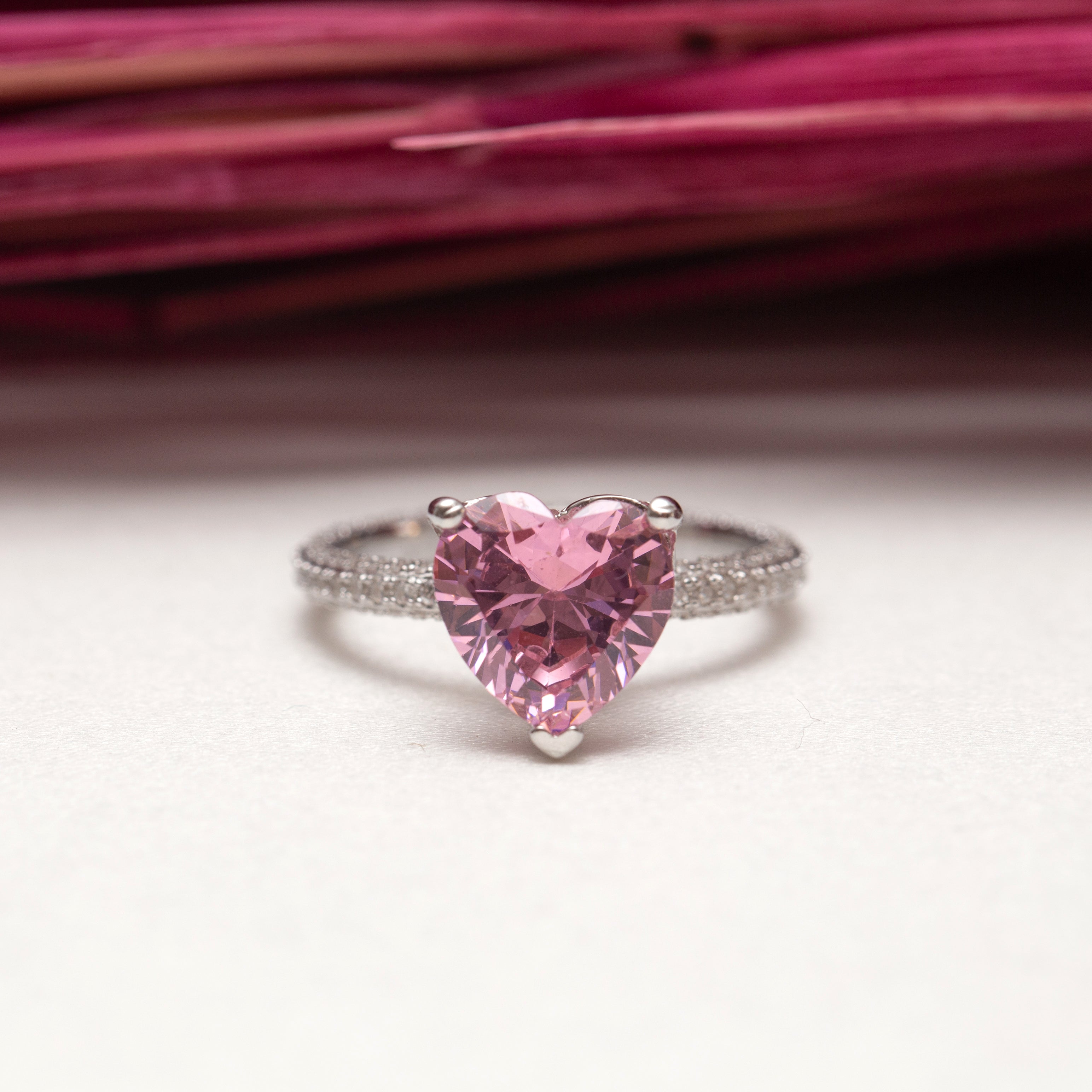 Bague argent rhodié tendance cœur rose (Pink Heart)