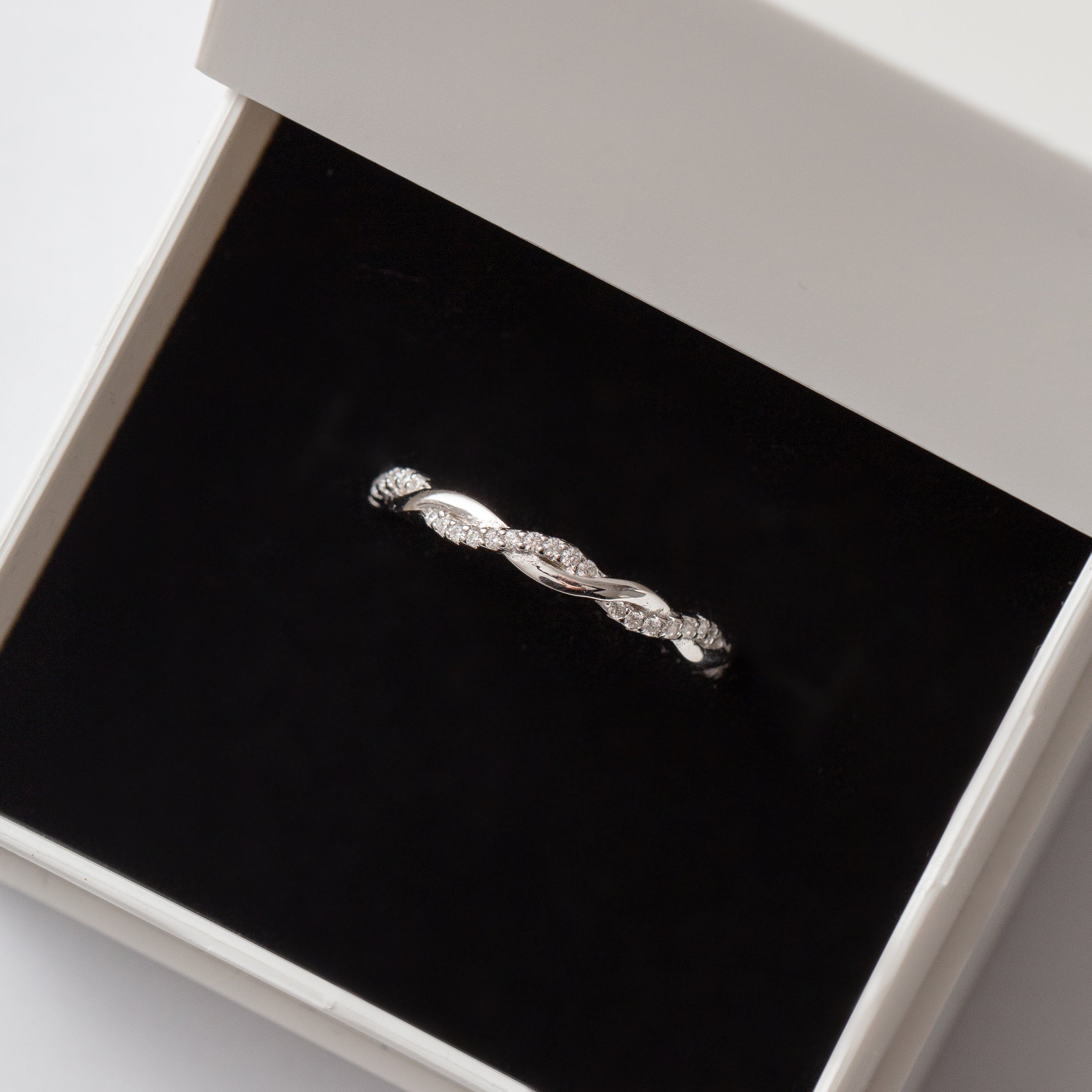 Bague en argent rhodie tendance