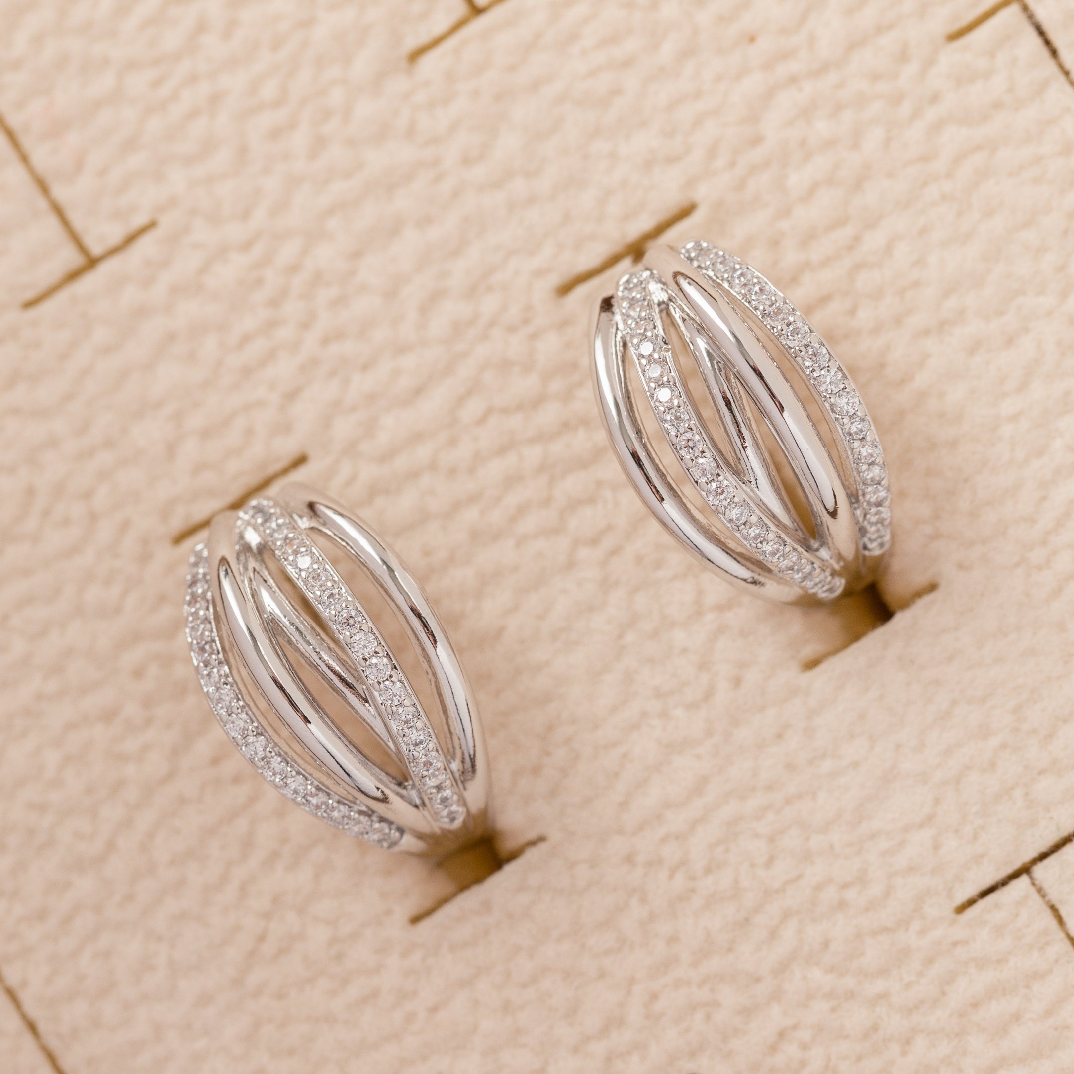 Boucles d'oreilles 14K en Plaqué Or Blanc Pierres Zirconium Fines