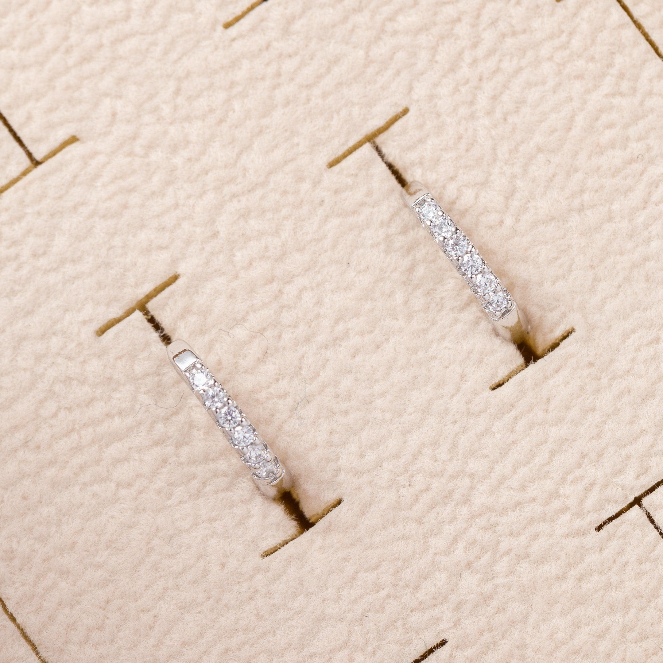 Boucles d'oreilles 14K en Plaqué Or Blanc Pierres Zirconium Fines