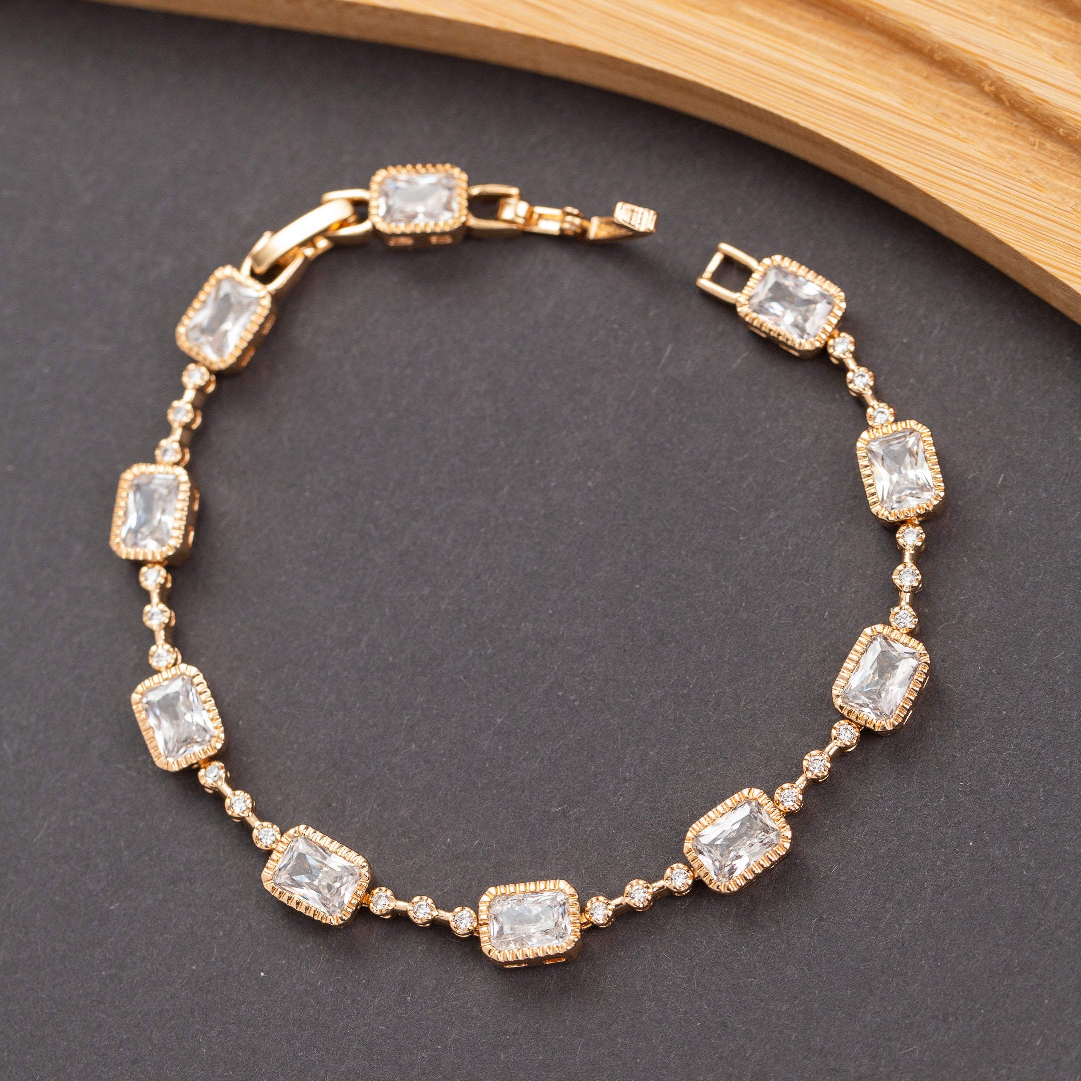 Gourmette 18K en Plaqué Or Pierres Zirconium