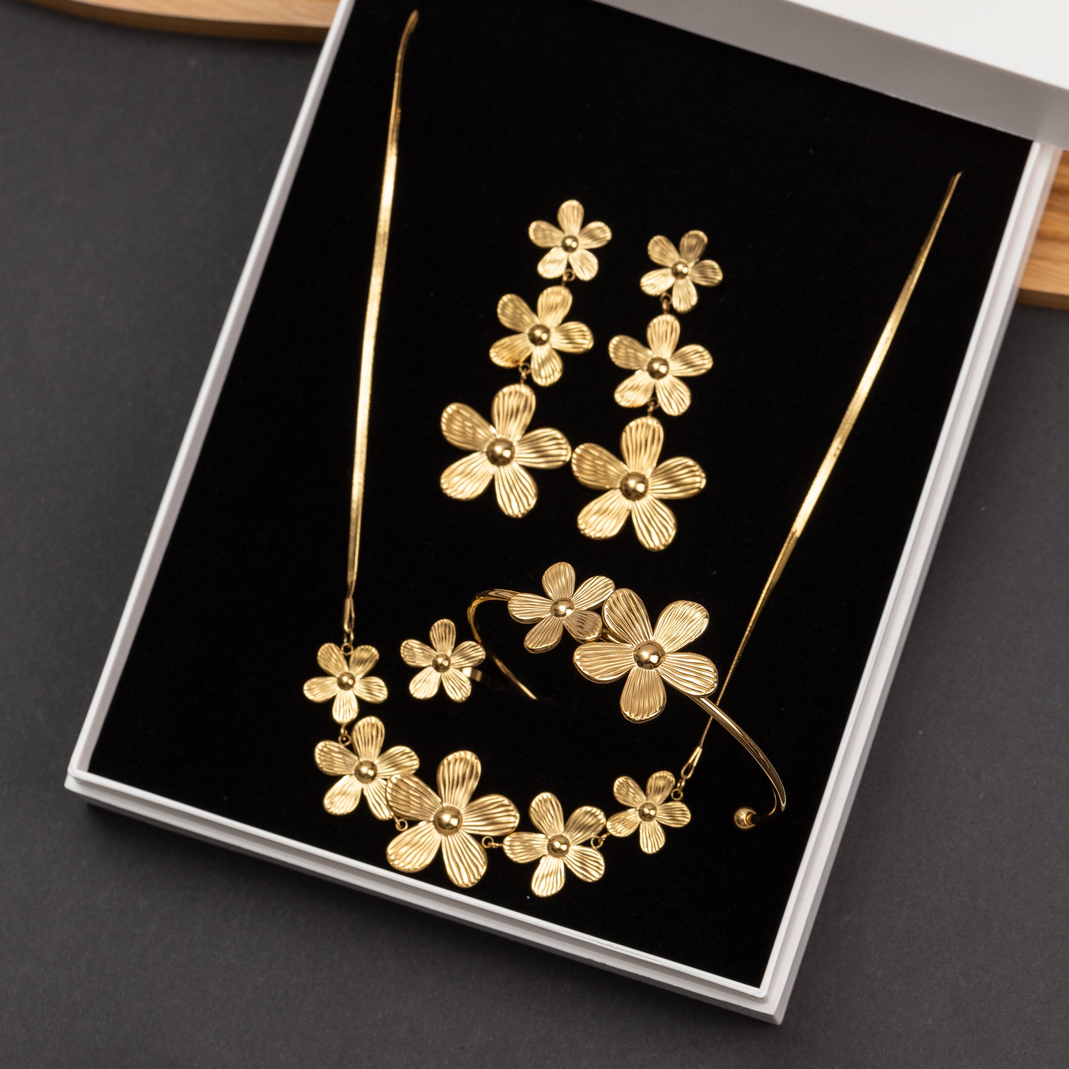 Ensemble FLORA 4 pièces en Acier Inoxydable Garanti