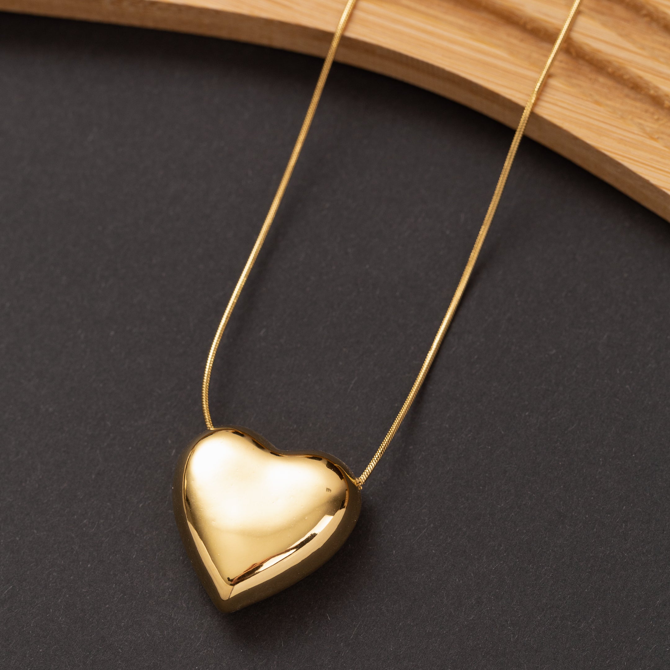 Collier Ligne d'or 3 en acier inoxydable garanti