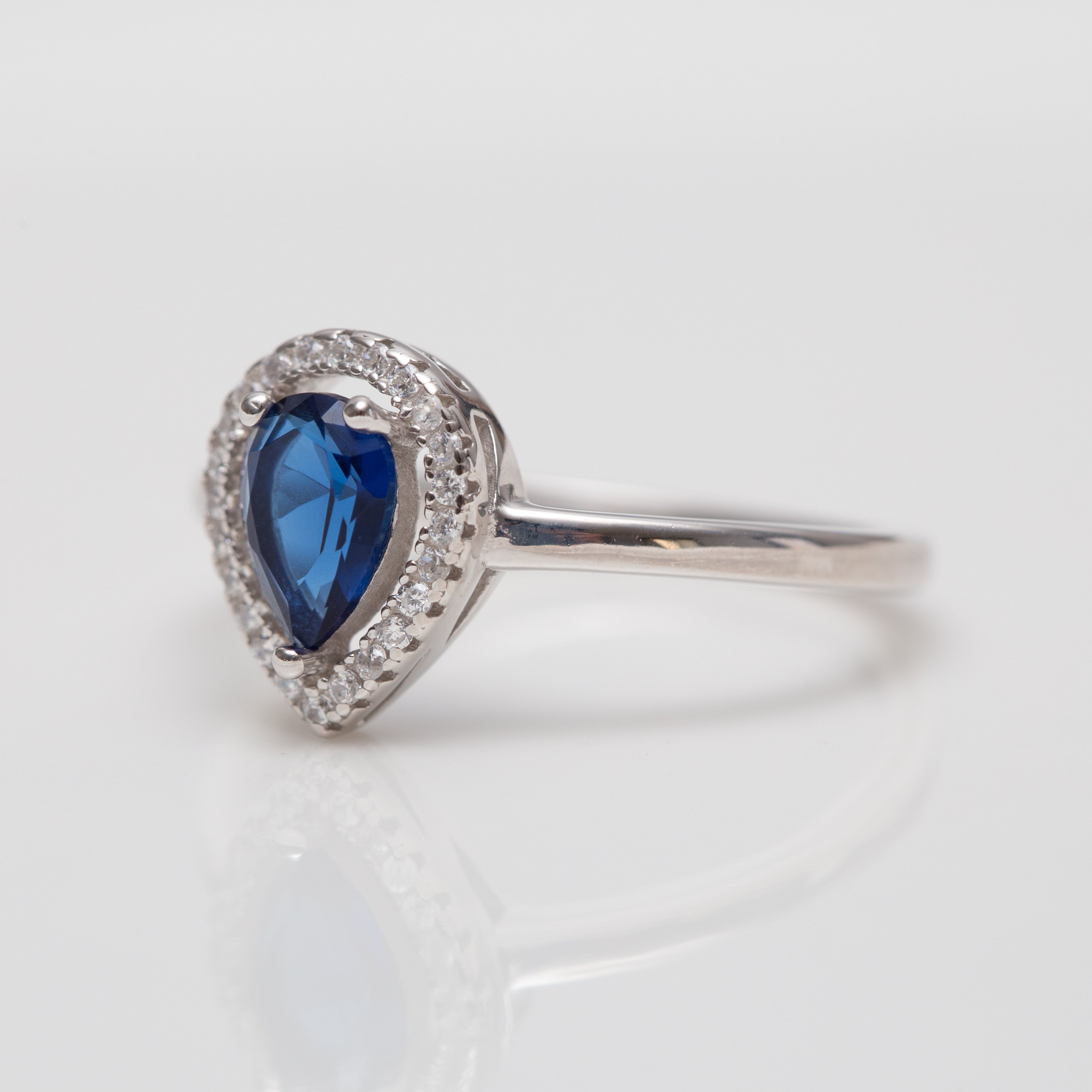 Bague argent rhodié avec un motif bleu