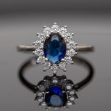 Bague argent rhodié tendance avec un motif bleu