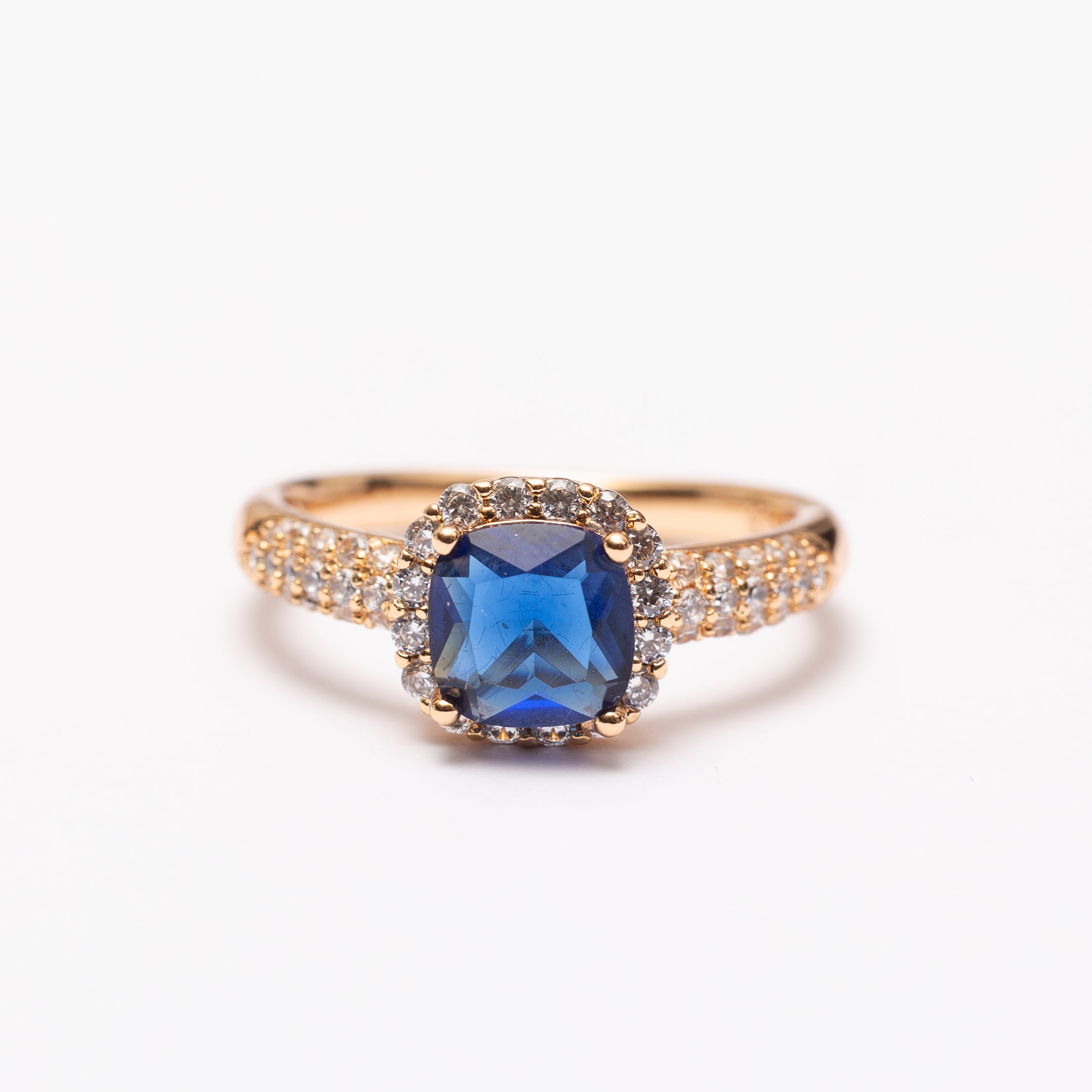 Bague élégance dorée en plaqué or 18 K