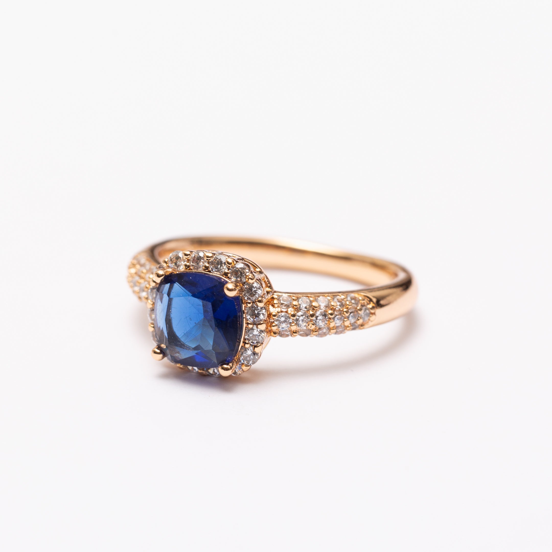 Bague élégance dorée en plaqué or 18 K