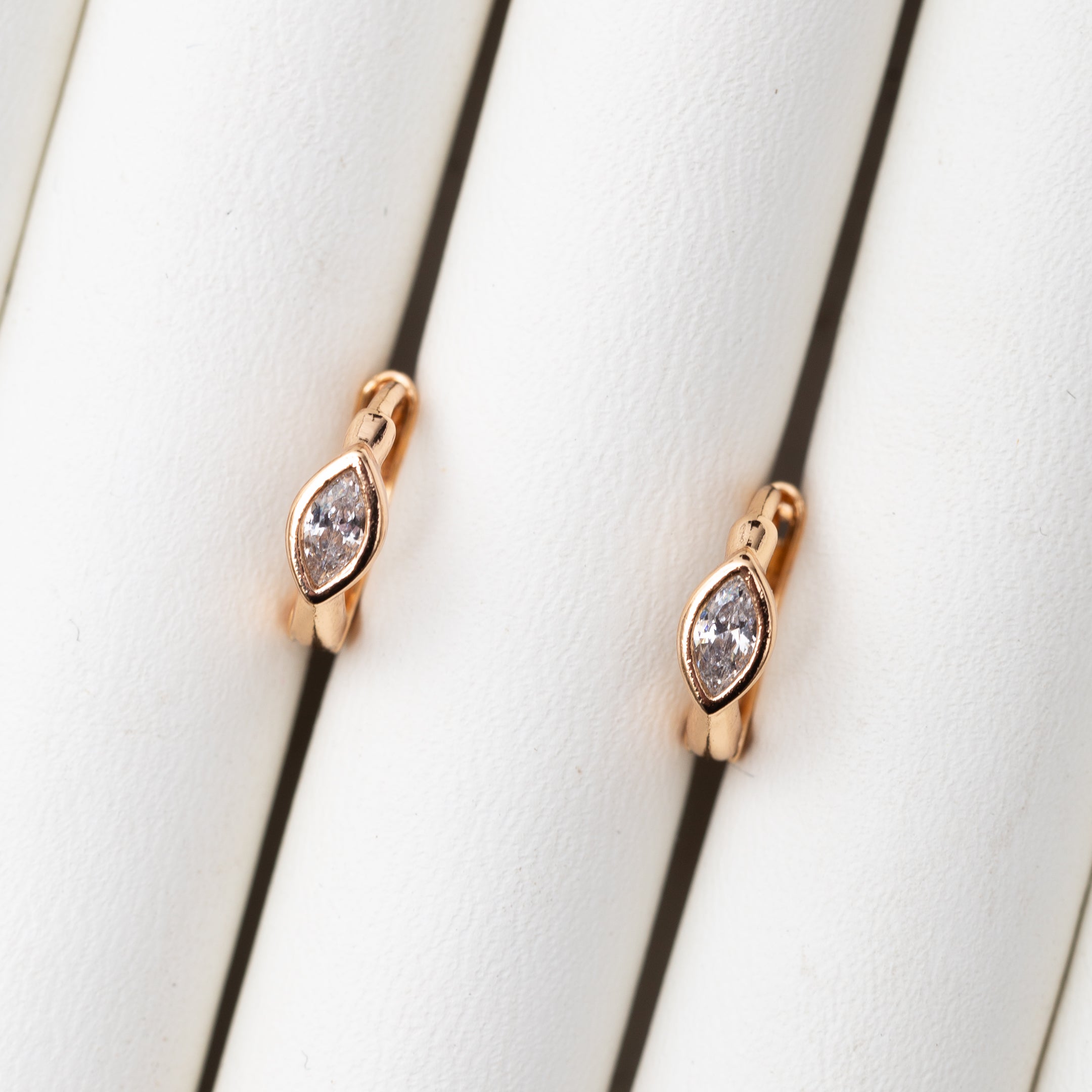 Boucles d'oreilles Pure Gold Line en plaqué or