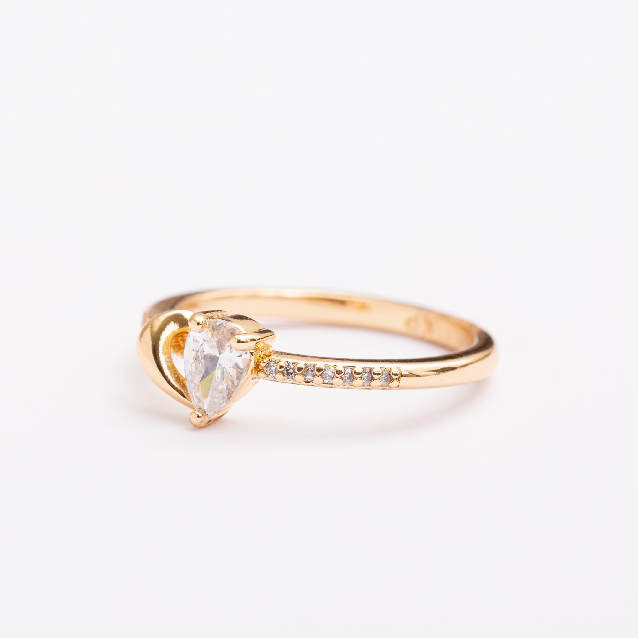 Bague Or-Line en plaqué or avec une finition dorée