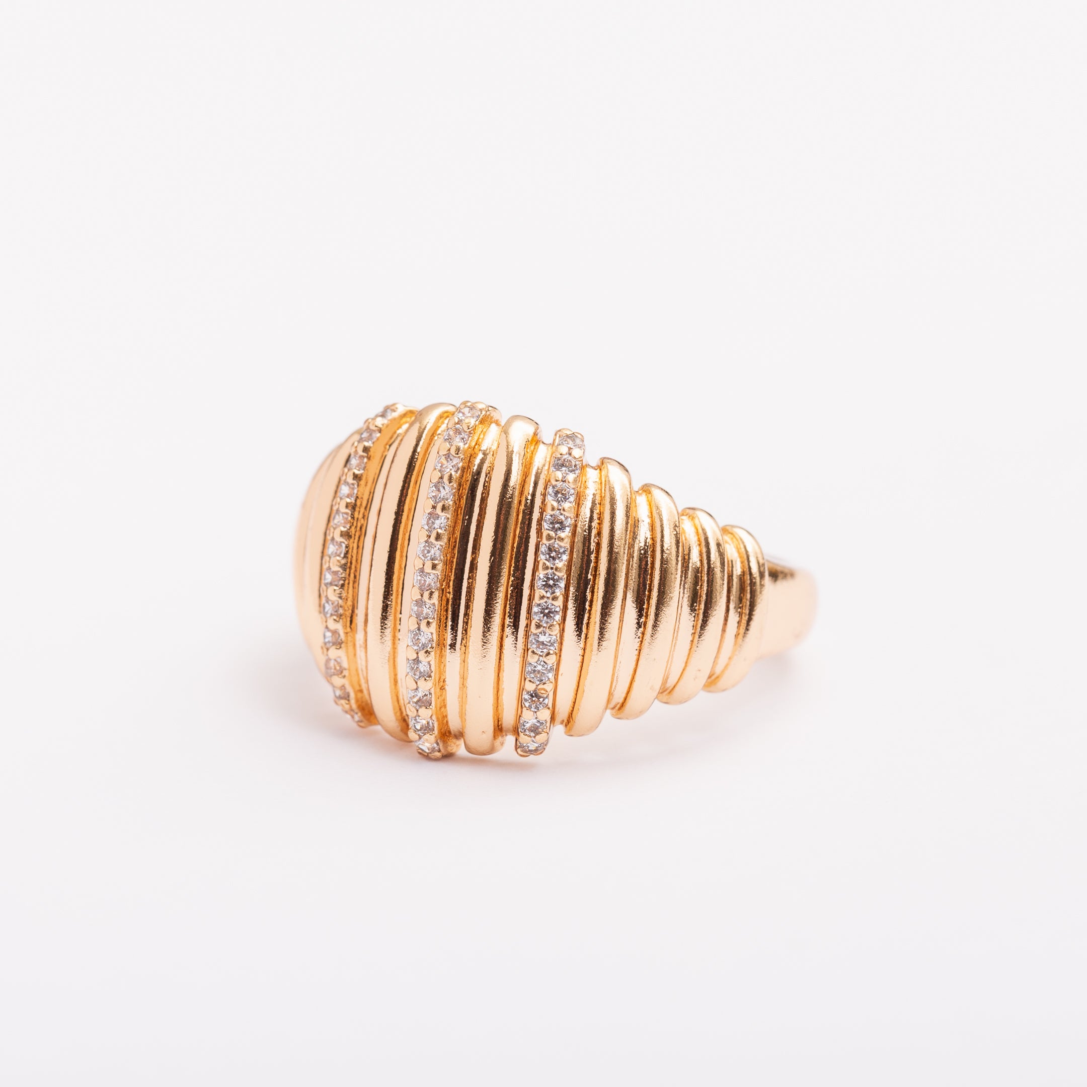 Bague Or-Line en plaqué or avec une finition dorée