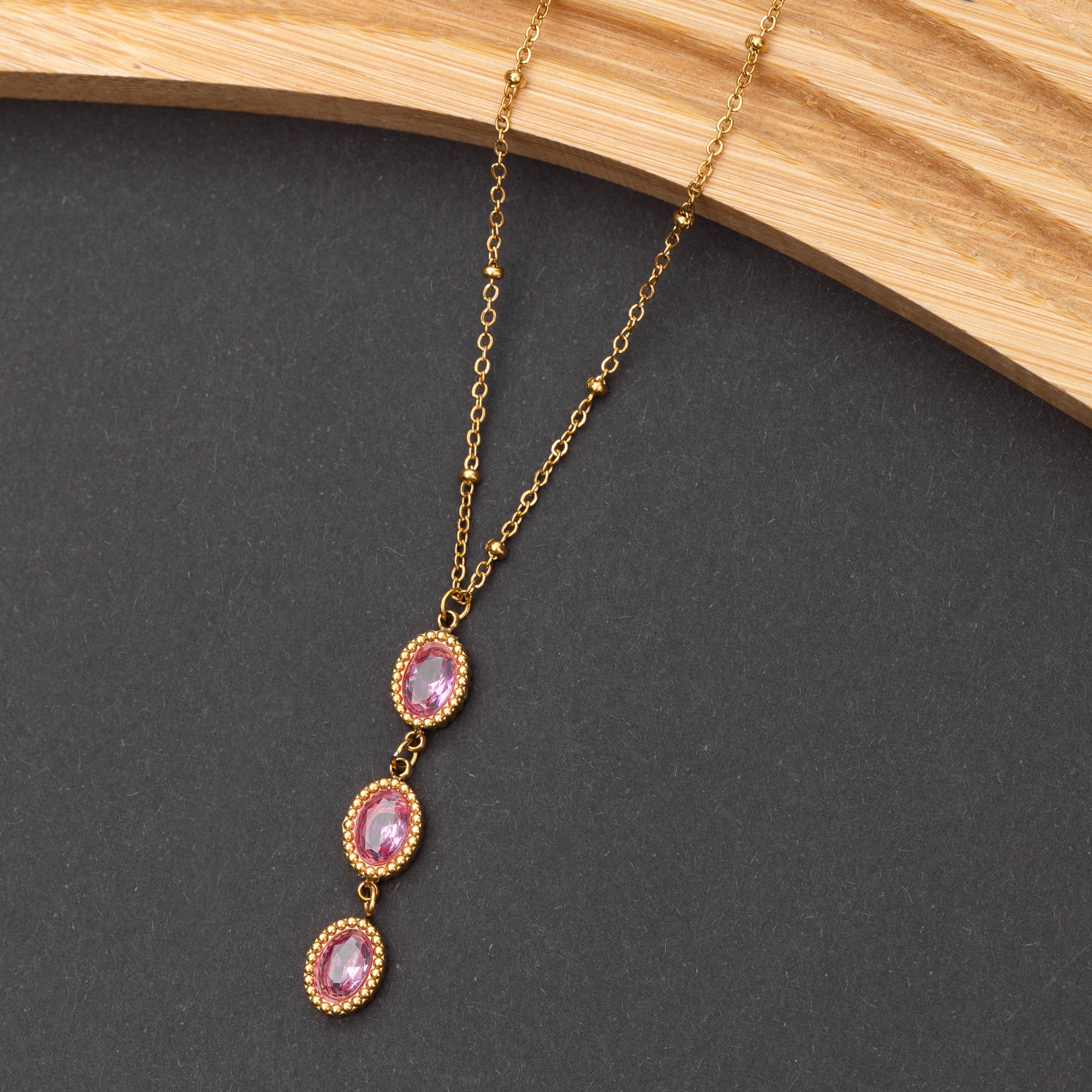 Collier Essence en acier inoxydable garanti