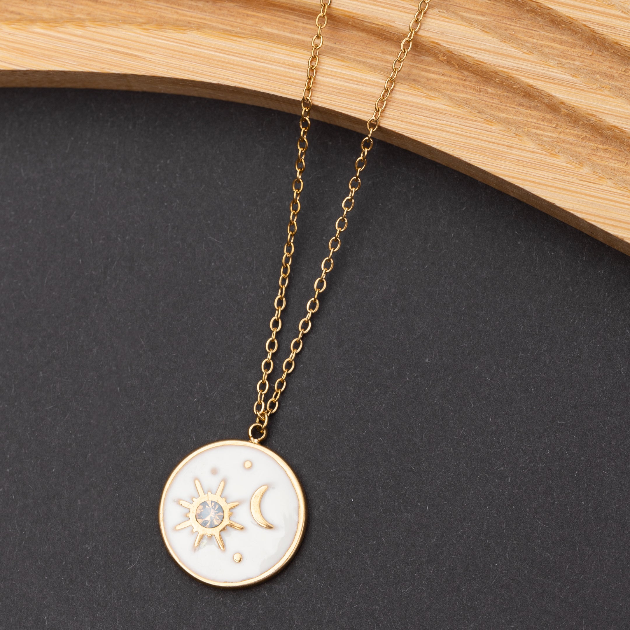 Collier Essence en acier inoxydable garanti