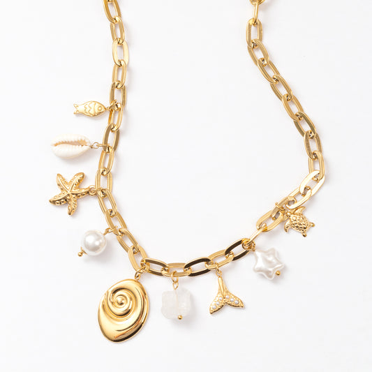 Collier en acier tendance pour cet été