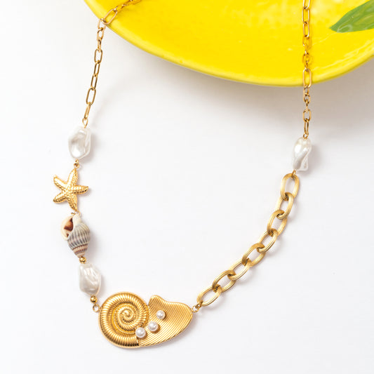 Collier en acier tendance pour cet été