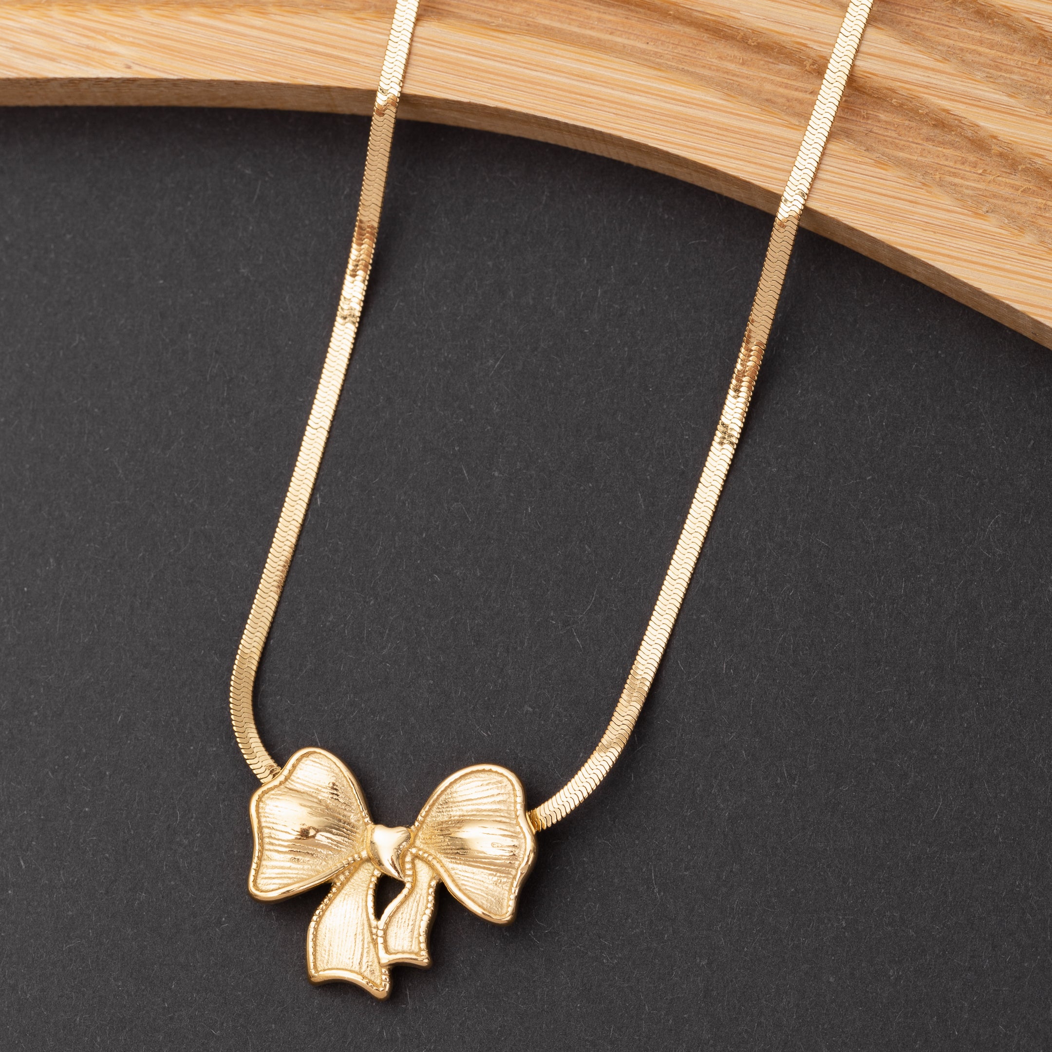 Collier Papillon en acier inoxydable garanti