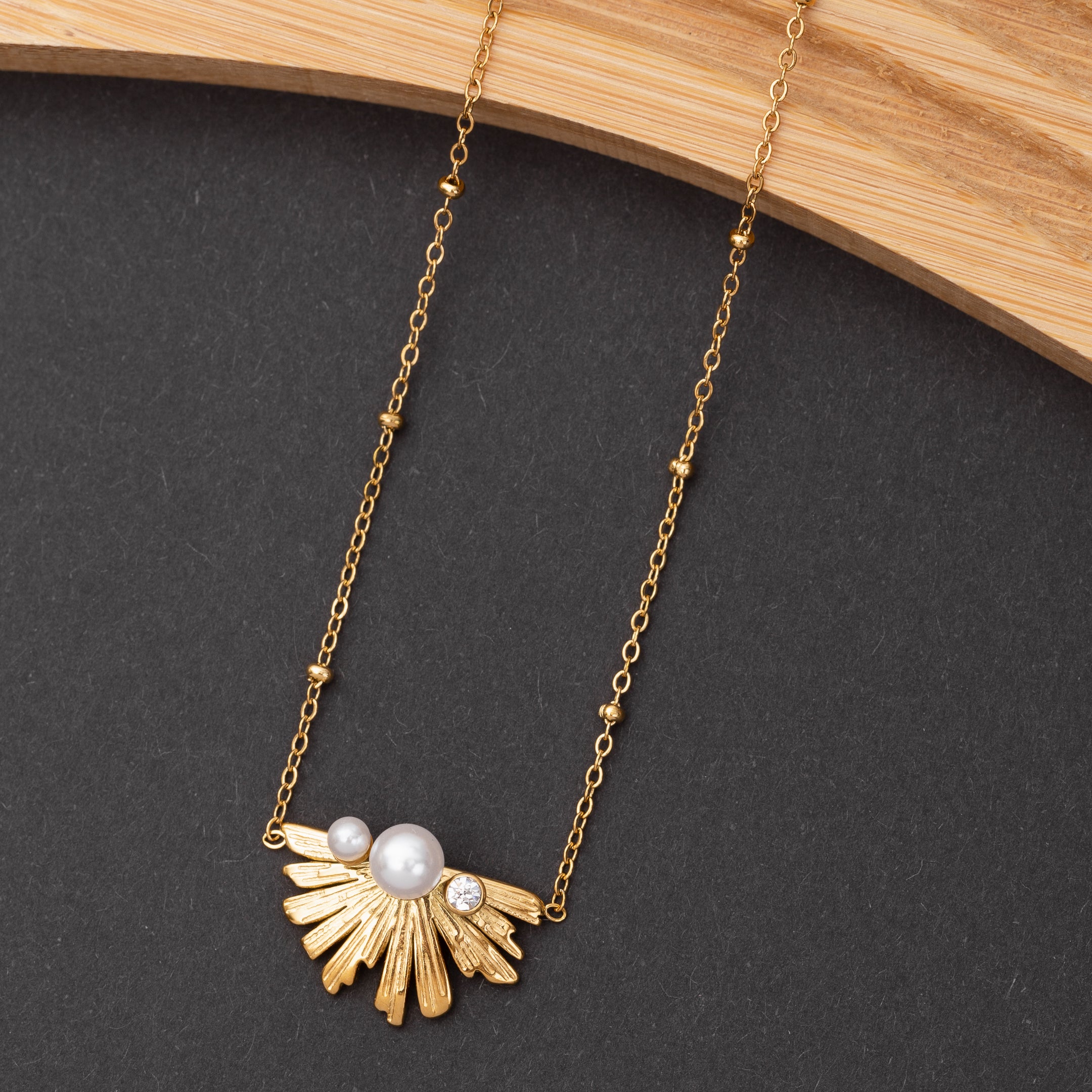 Collier Astra en acier inoxydable garanti