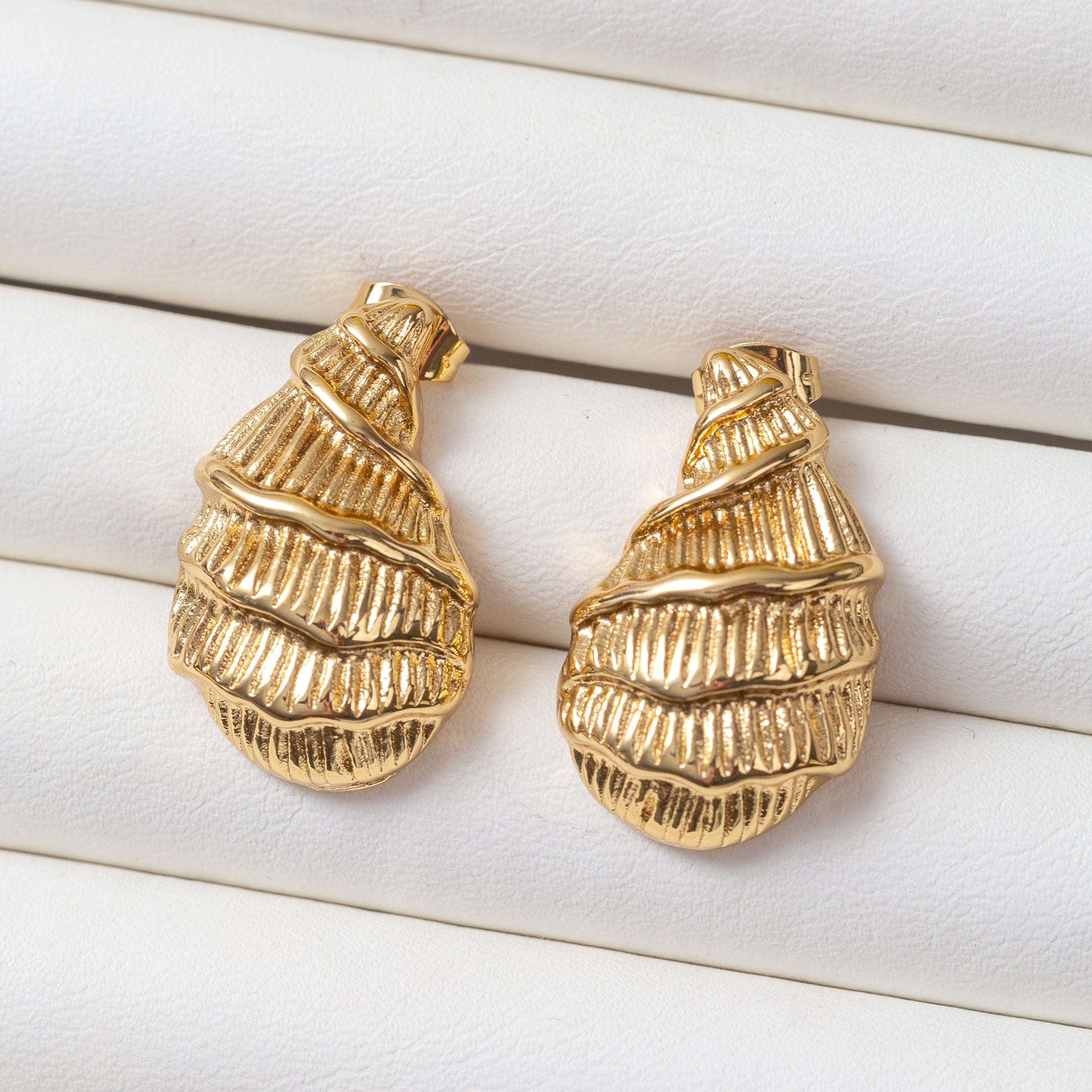 Boucles d'oreilles en acier
