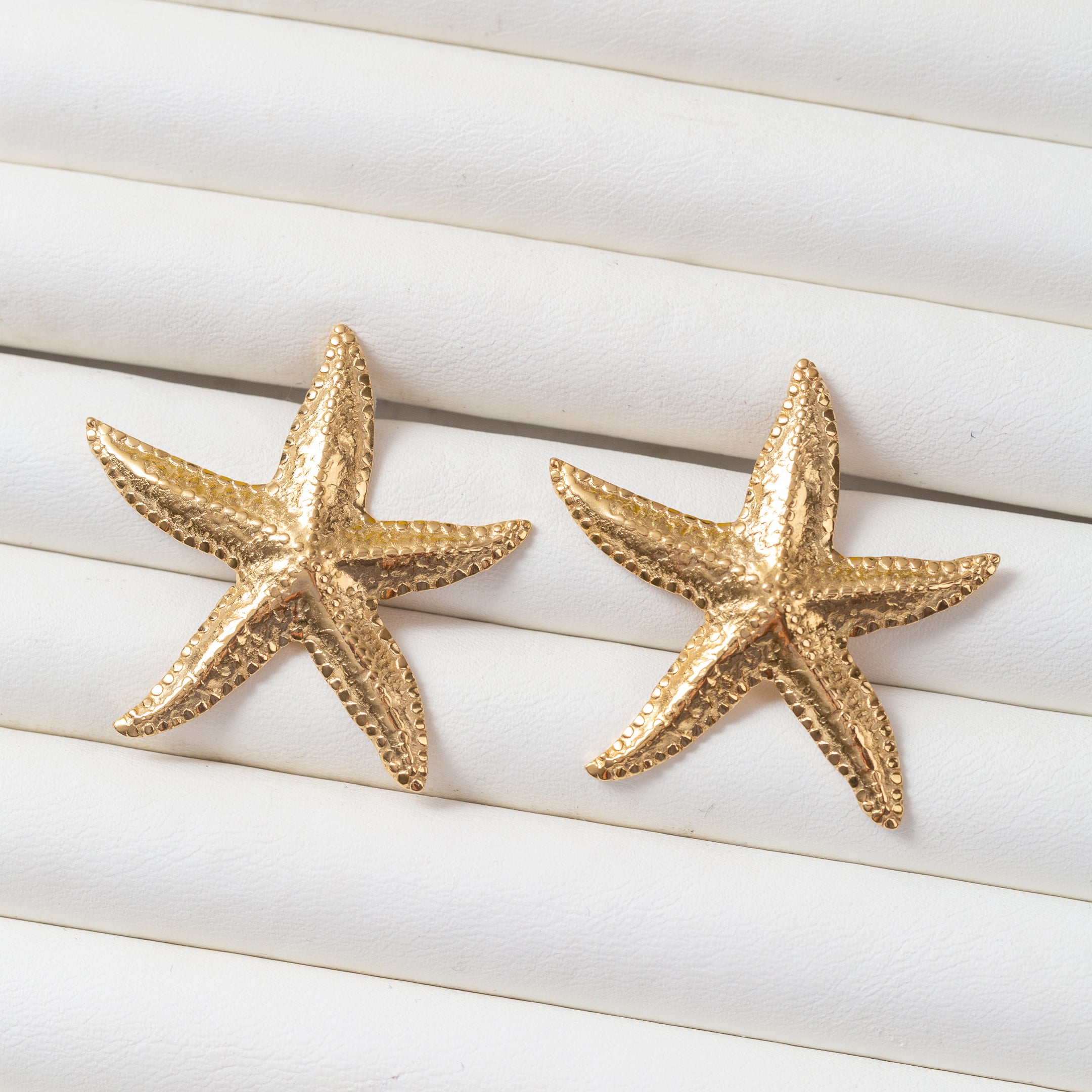 Boucles d'oreilles en acier
