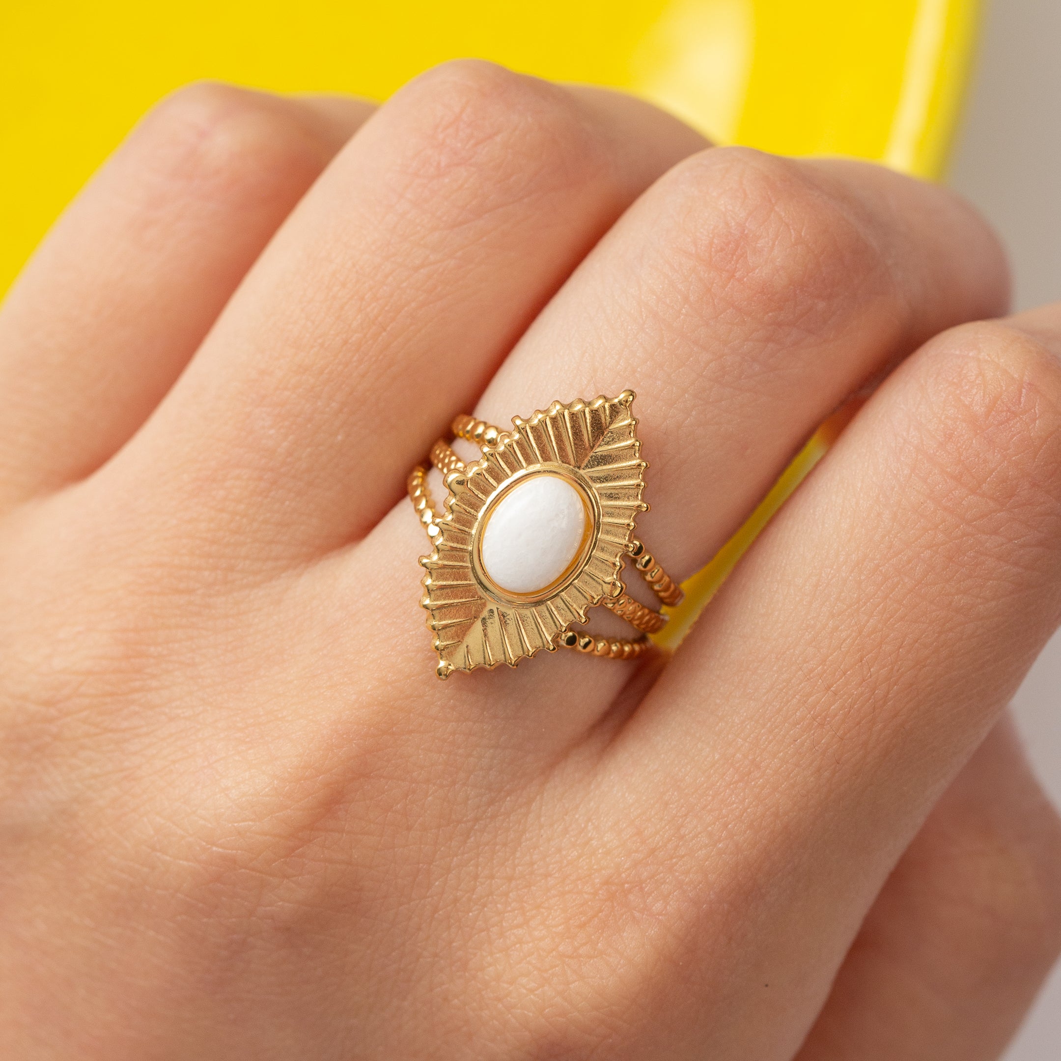 Bague en acier tendance - Taille standard
