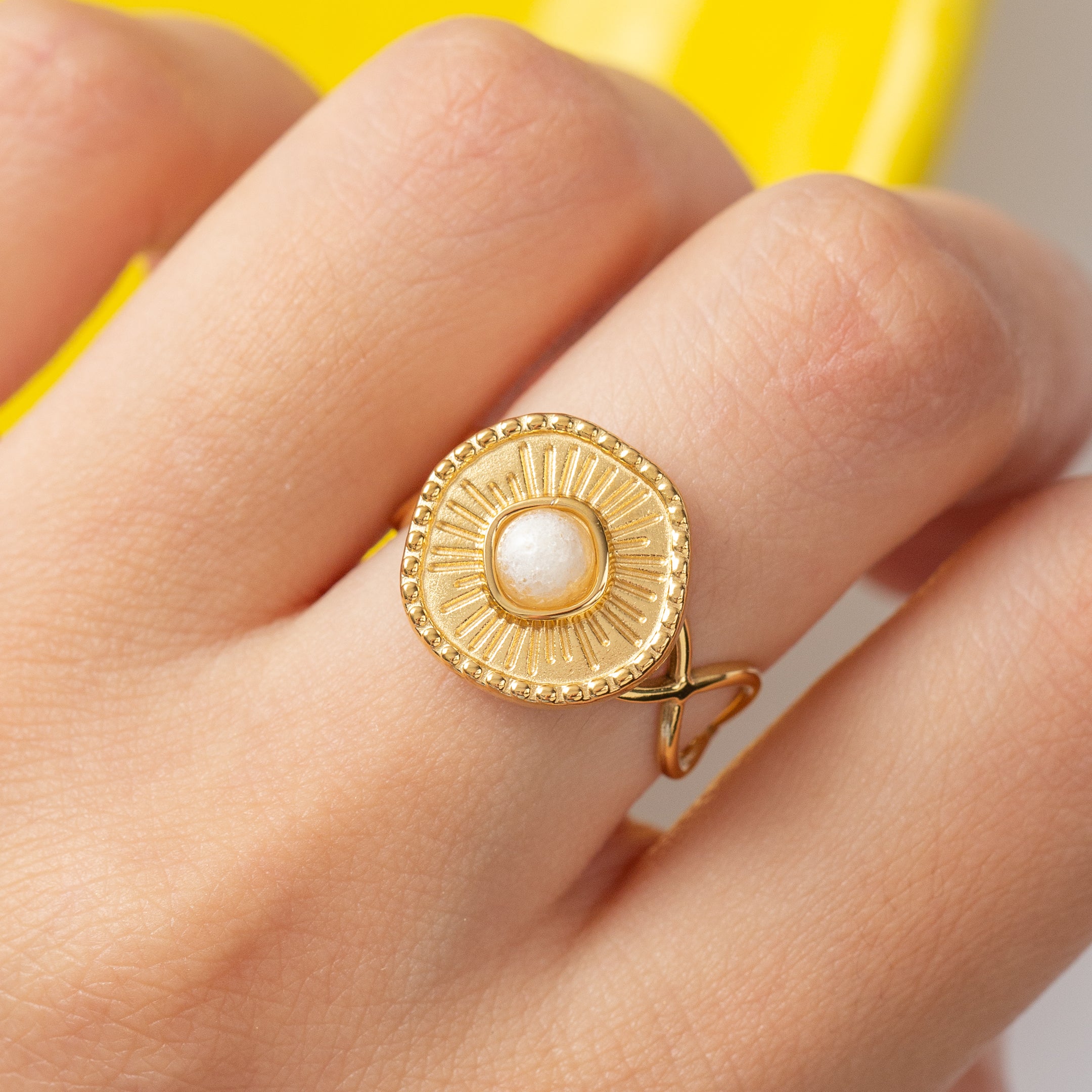 Bague en acier tendance - Taille standard
