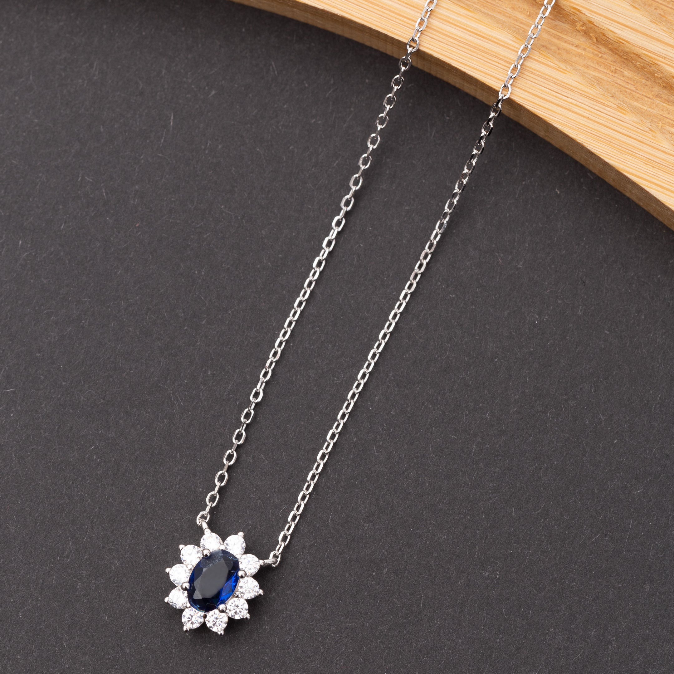 Collier Diana en argent rhodié garanti