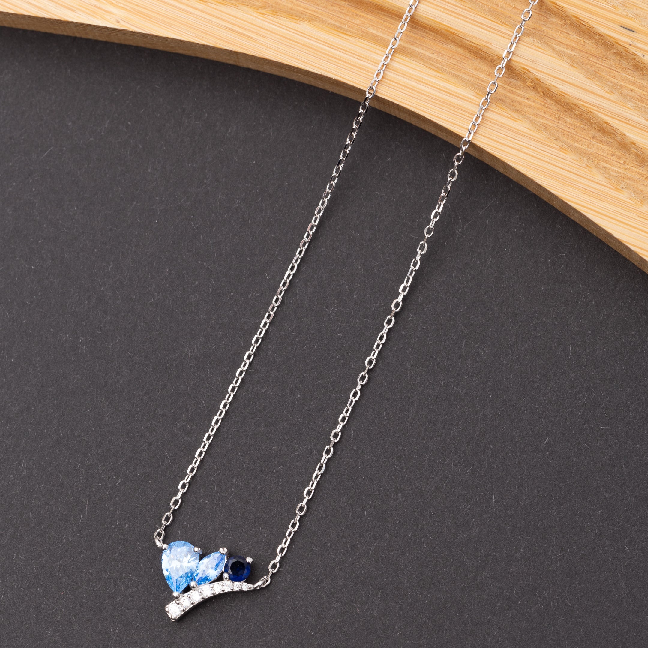 Collier Océane en argent rhodié garanti