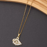 Collier SWAN en acier - Couleur Dorée - En Promotion