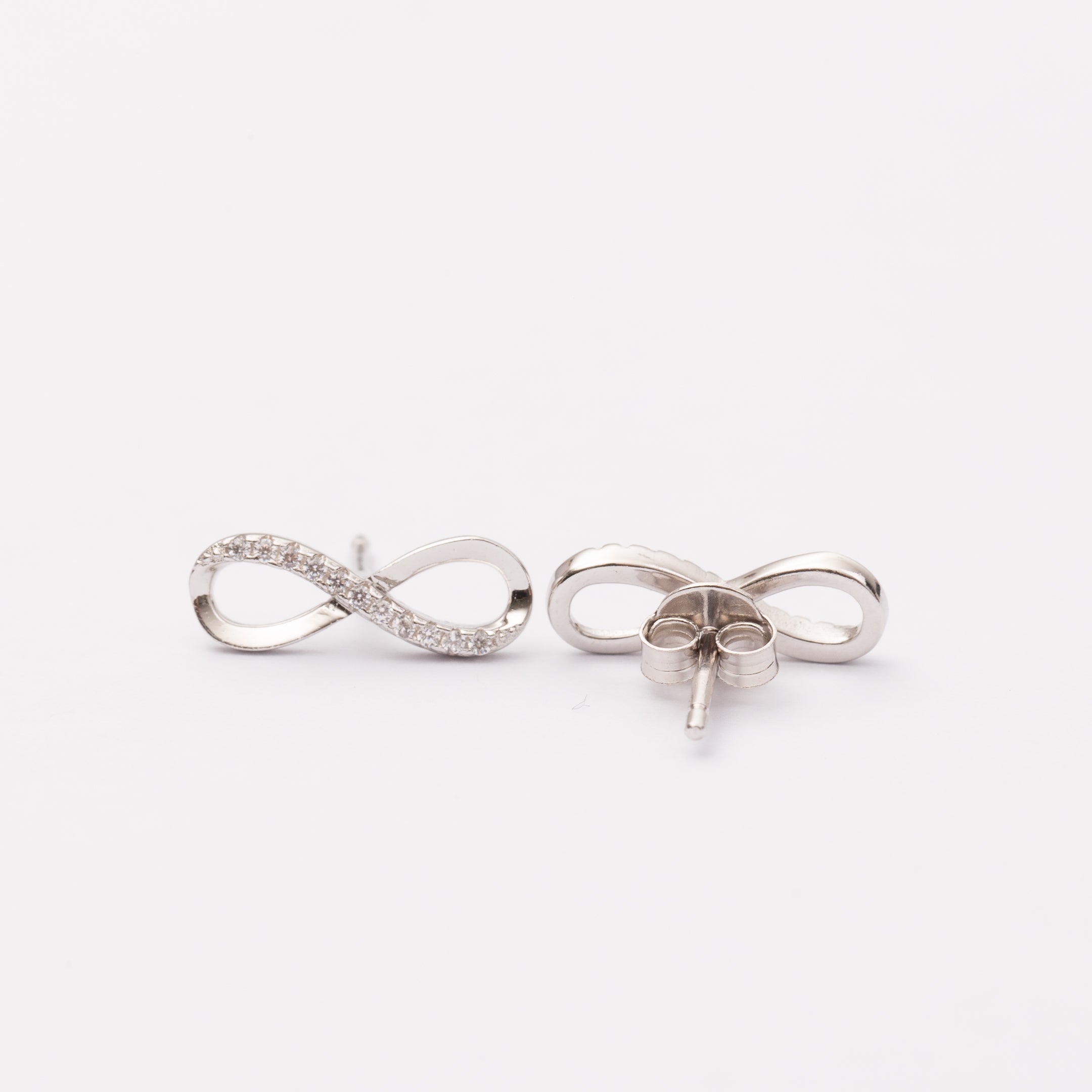 Boucles d'oreilles en argent rhodié garanties