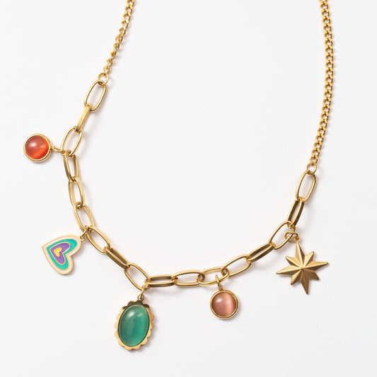 Collier en acier à un seul rang avec des motifs décoratifs