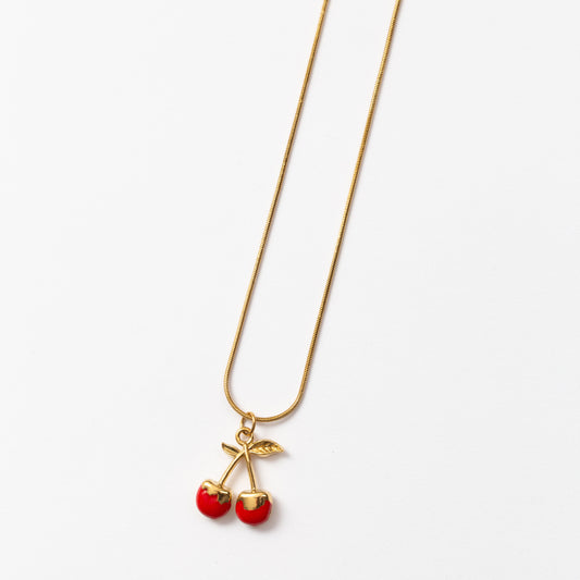 Collier en acier à rang unique avec un motif en forme de cerise