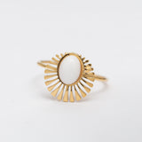 Bague en acier inoxydable doré avec pierre jade blanc - Taille standard