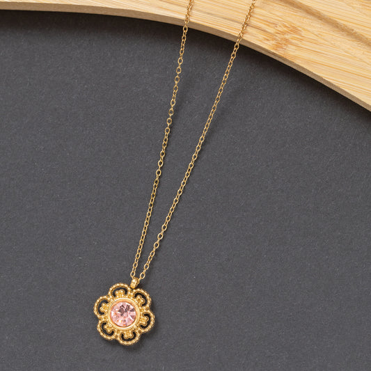 Collier en acier tendance en promo