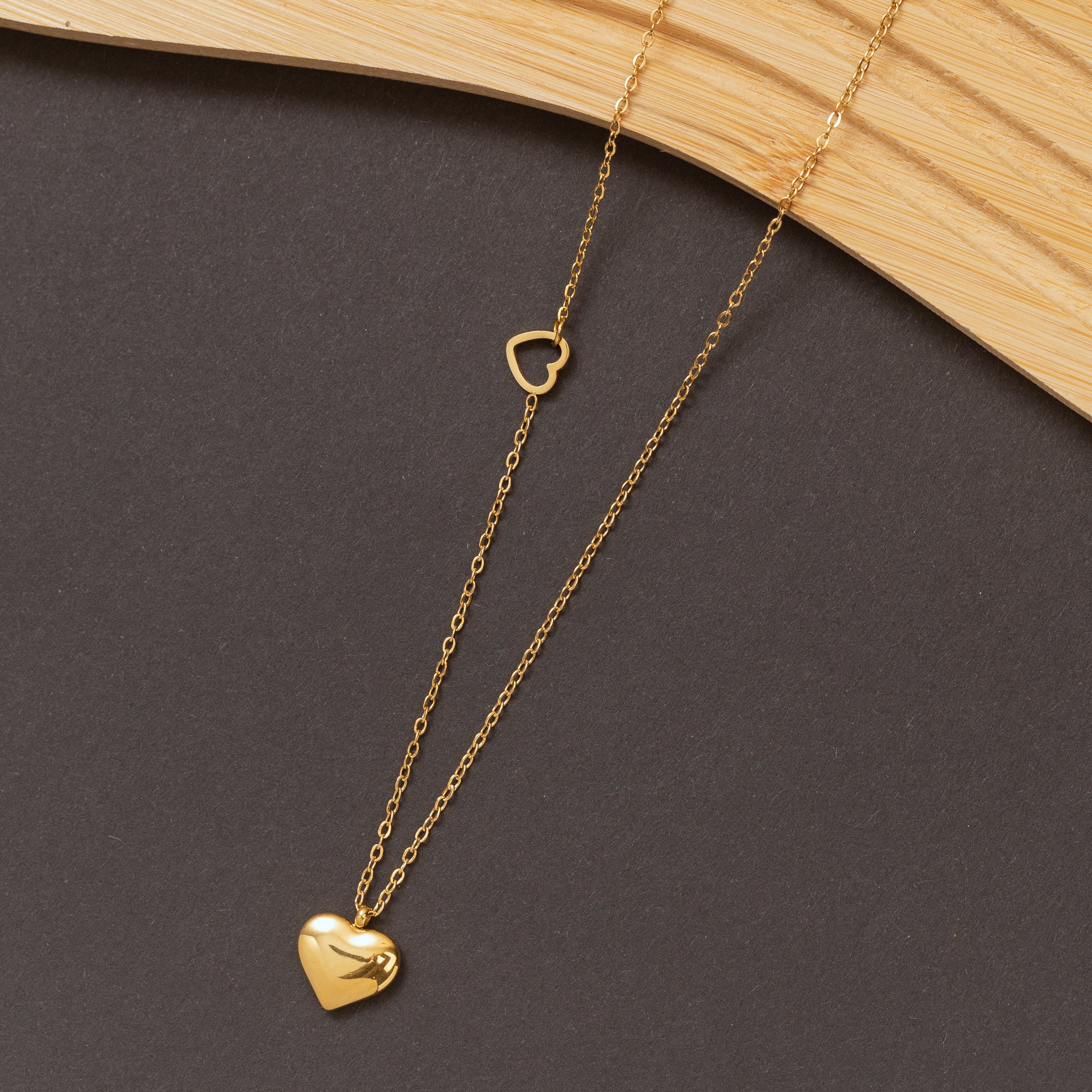 Collier en acier en promo
