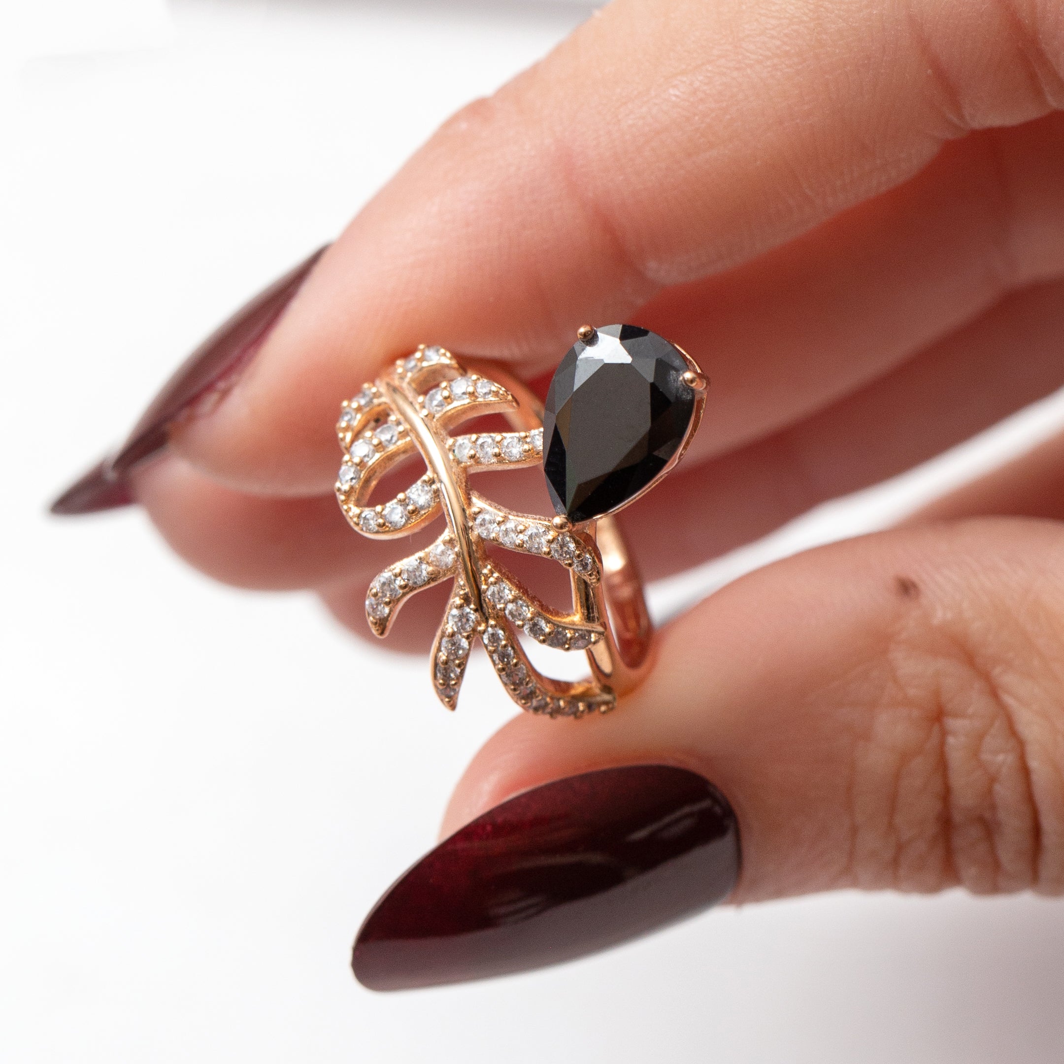 Bague en Plaqué Or Xuping  – Un Design Élégant et Moderne