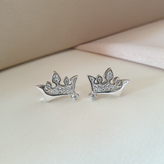 حلق فضة مطلي بالروديوم مكفول حجر التاج تخفيض المال - 40%