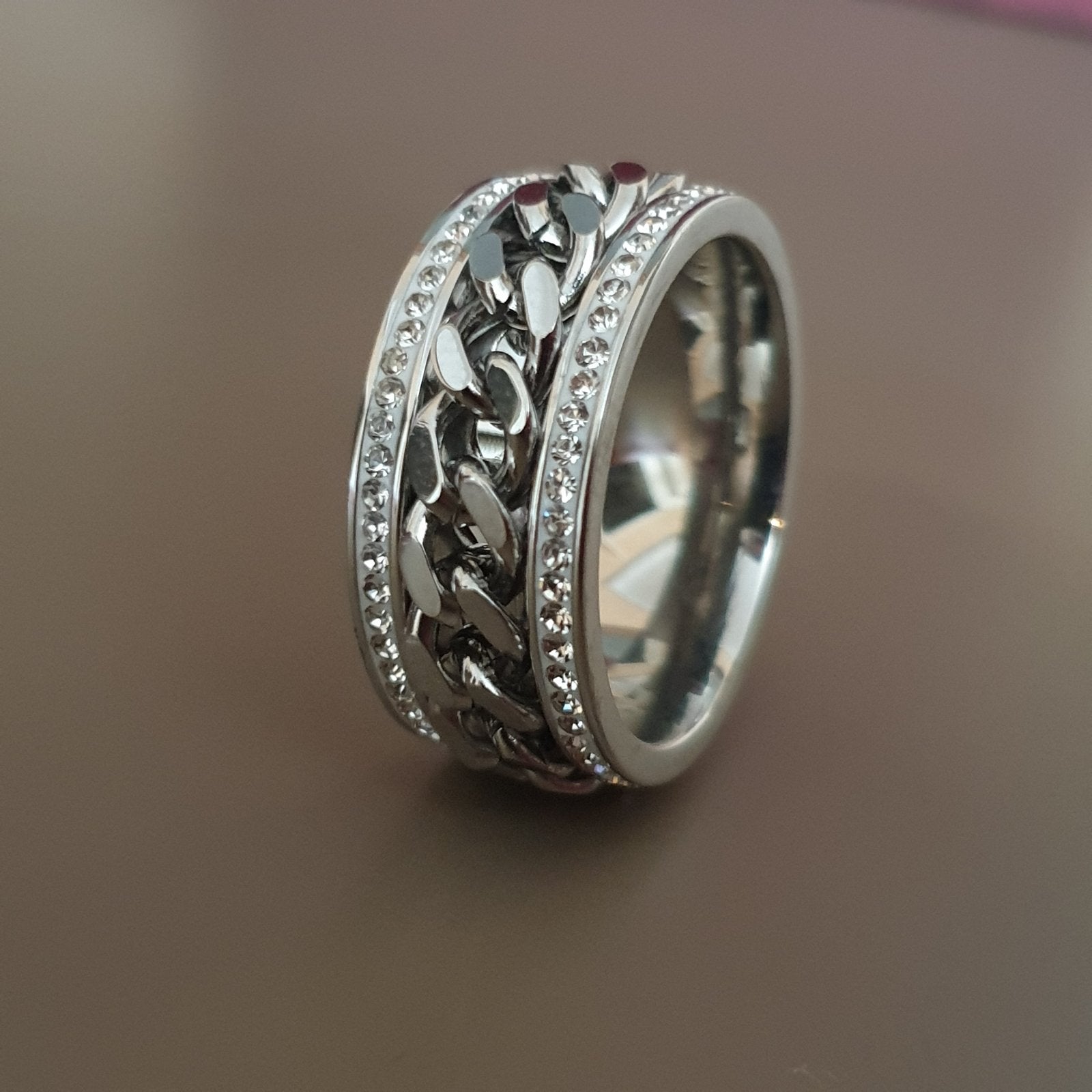 Bague acier garanti inoxydable anneau chargé en pierre américain