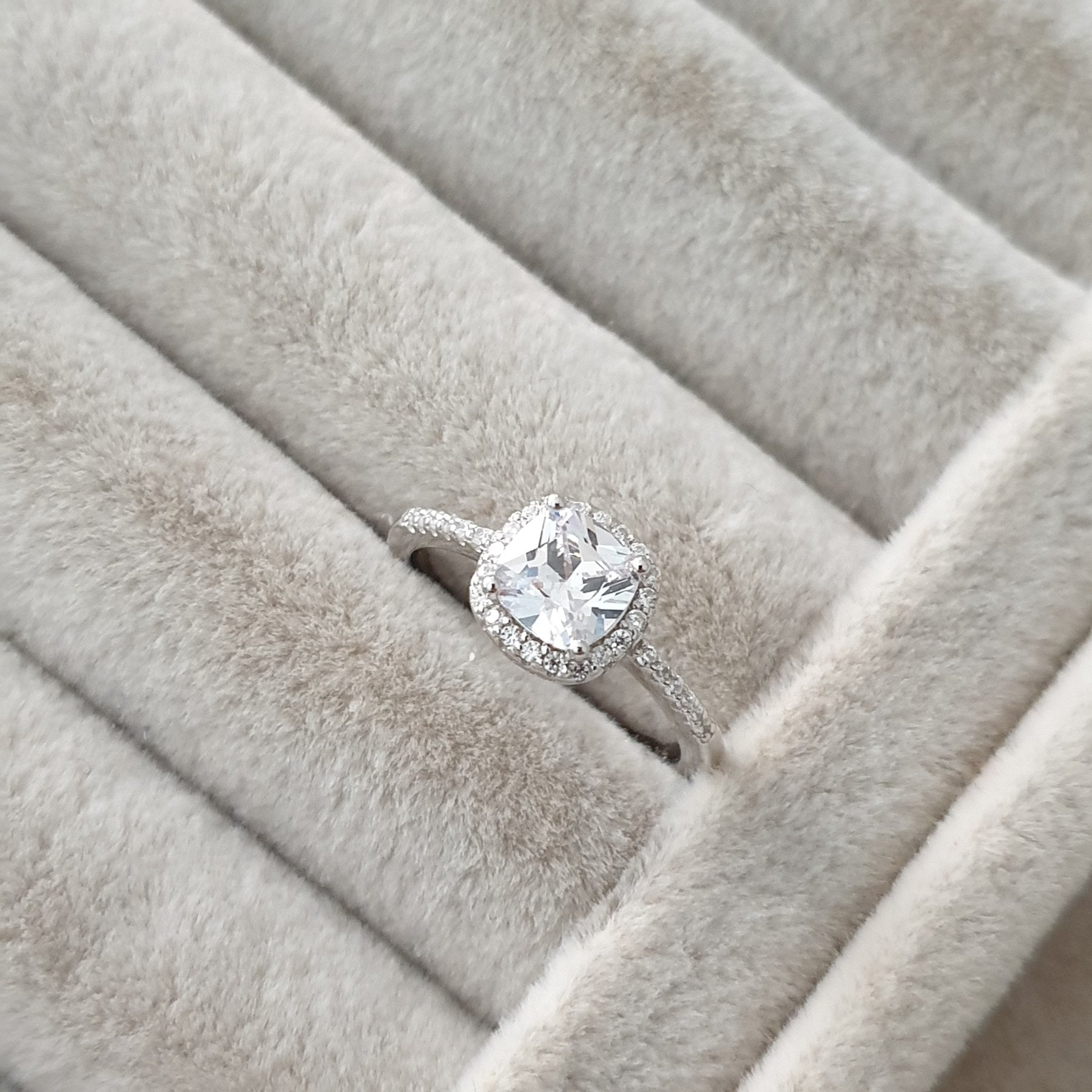 Bague Argent Rhodié Garanti le carré