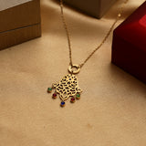 قلادة خمسة ملونة من الفولاذ المقاوم للصدأ