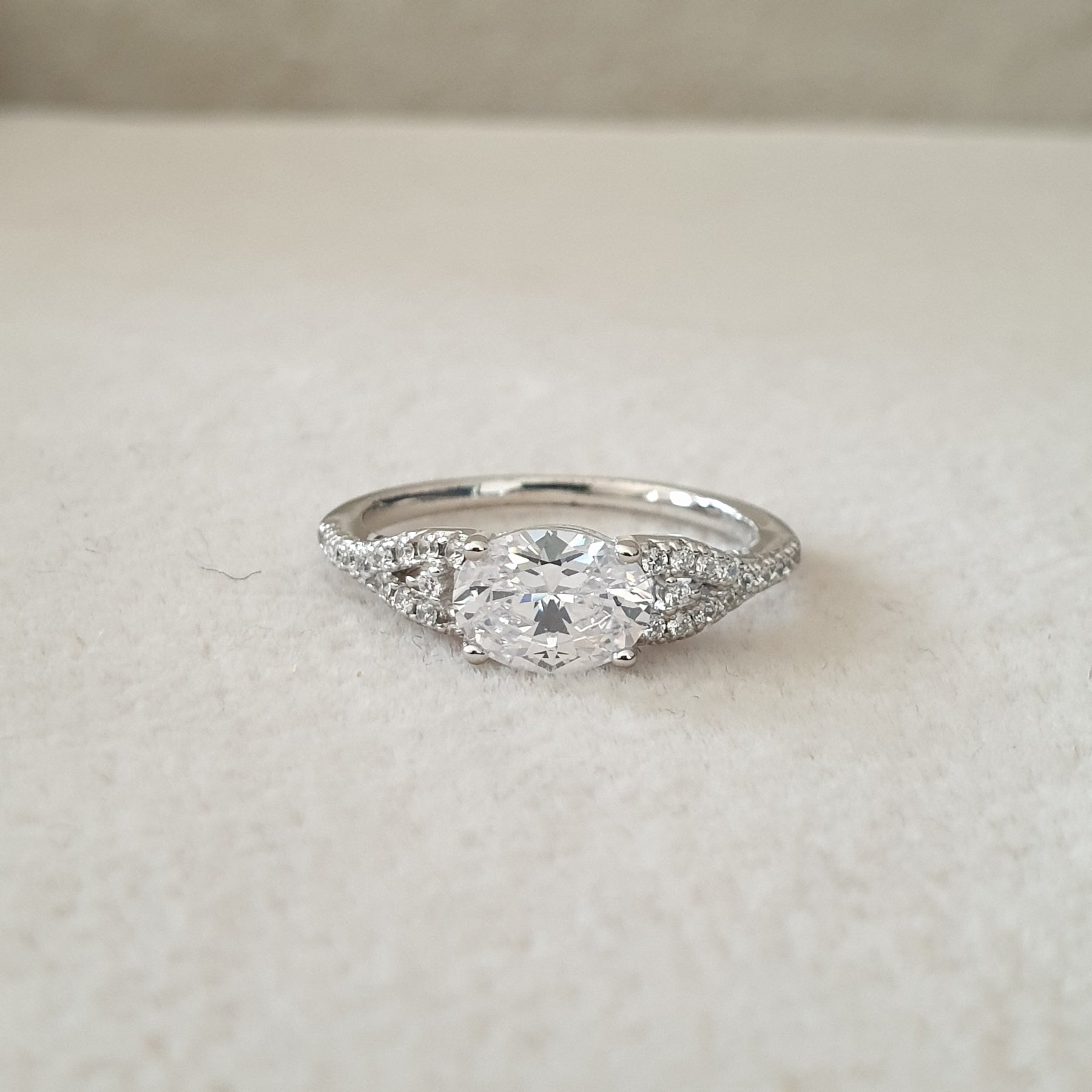 Bague Argent Rhodié Garanti solitaire pierre ovale soldeargent - 40%