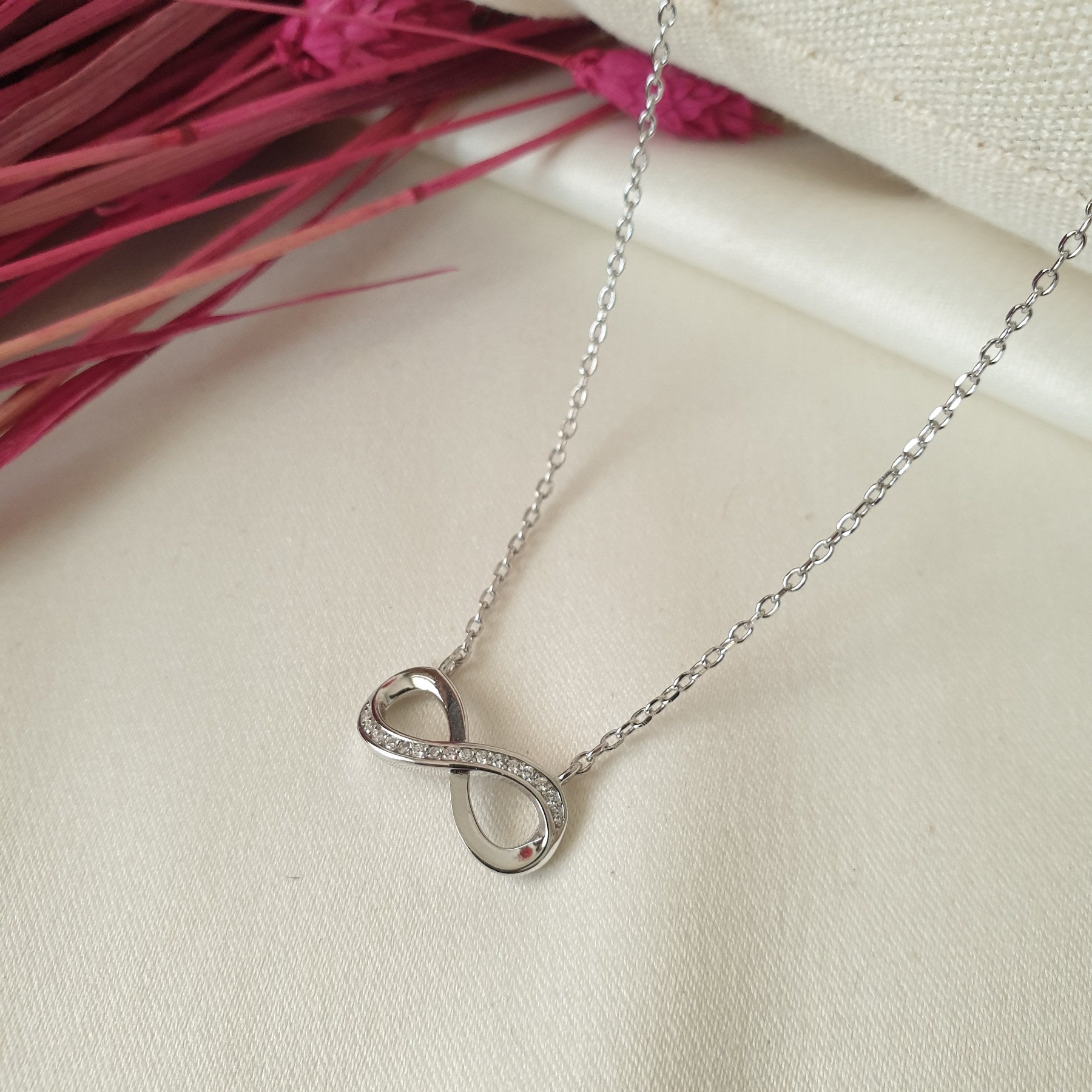 Collier argent Rhodié Garanti infinity