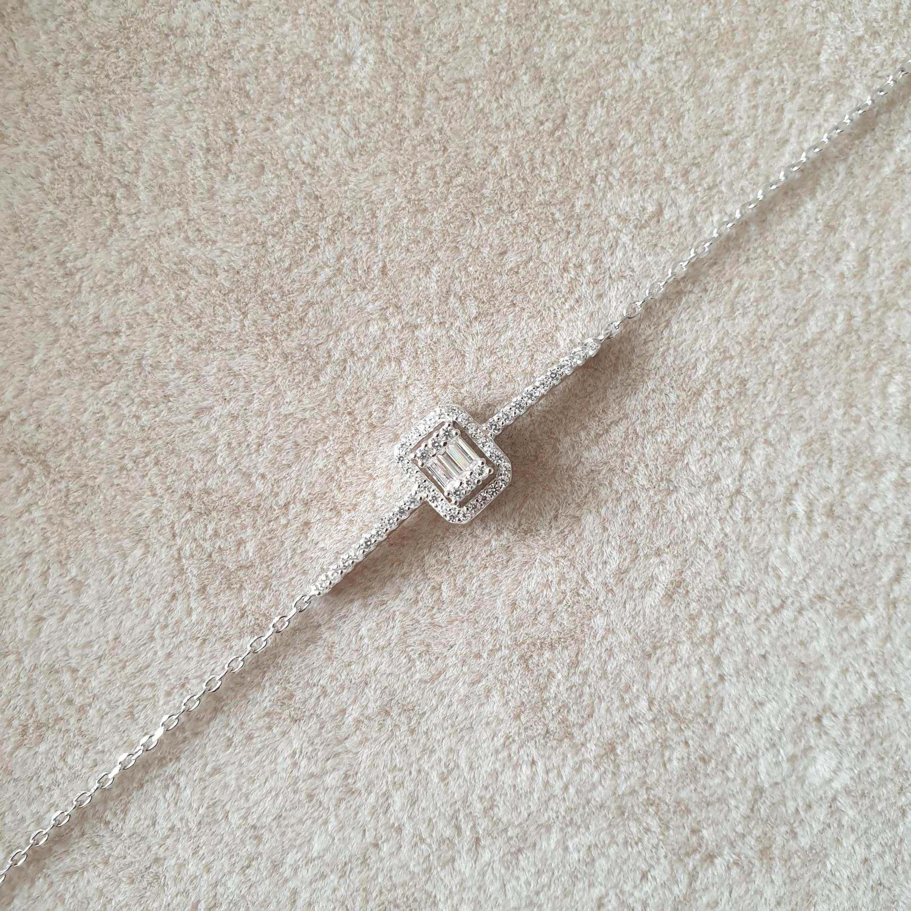 Gourmette argent Rhodié garanti le rectangle en trait