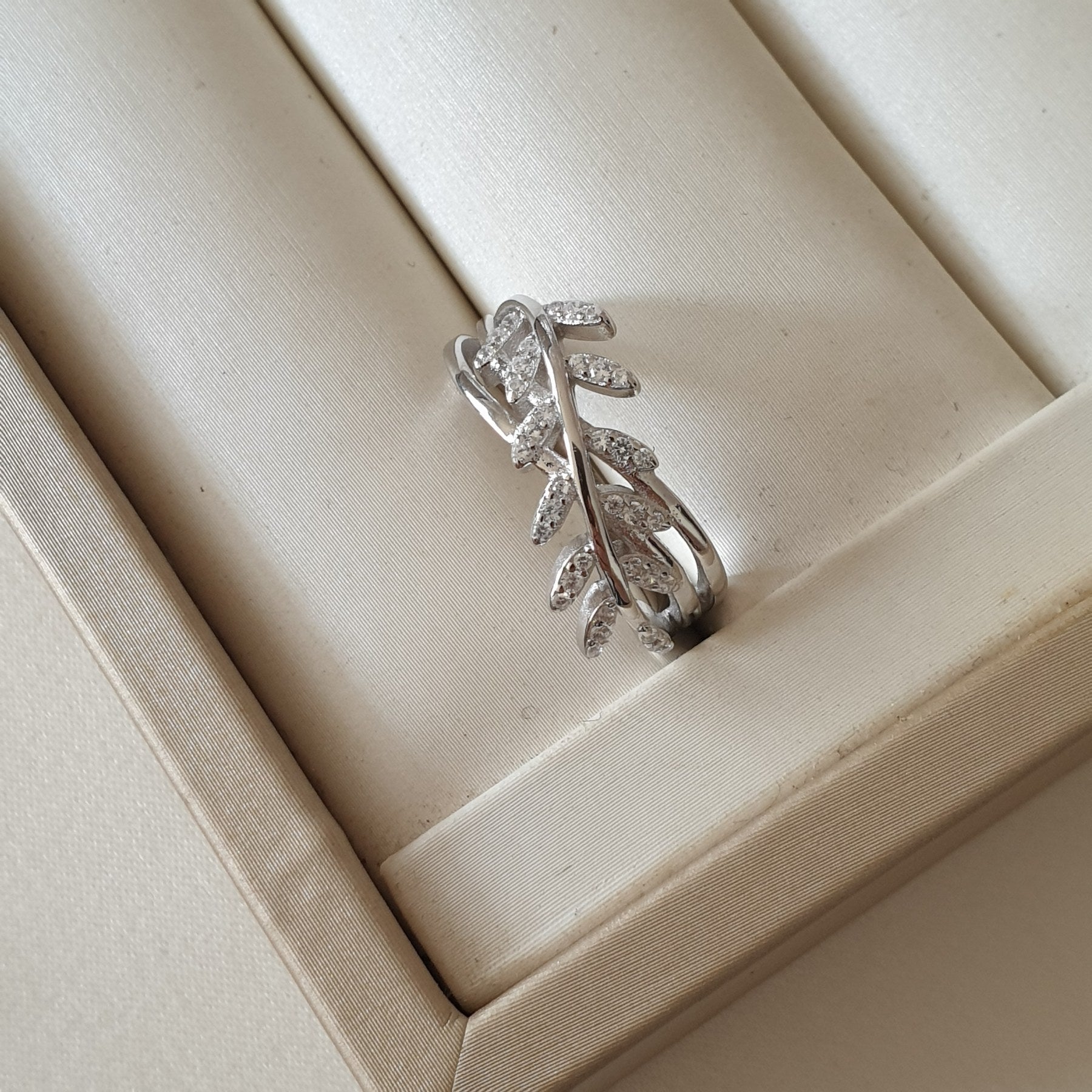 Bague Argent Rhodié Garanti la tige tendance