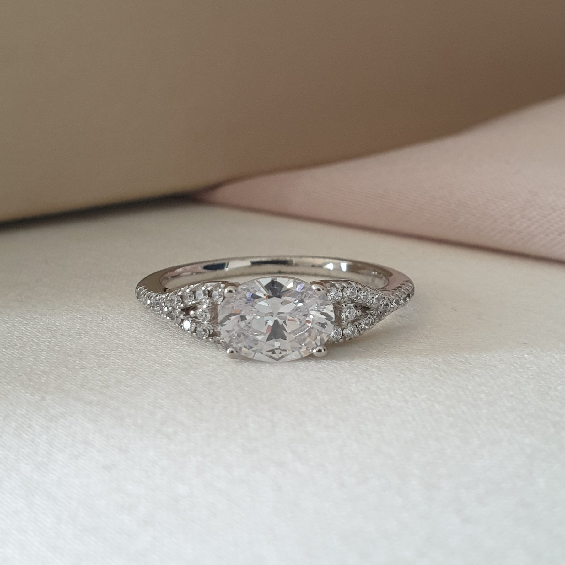 Bague Argent Rhodié Garanti solitaire pierre ovale soldeargent - 40%